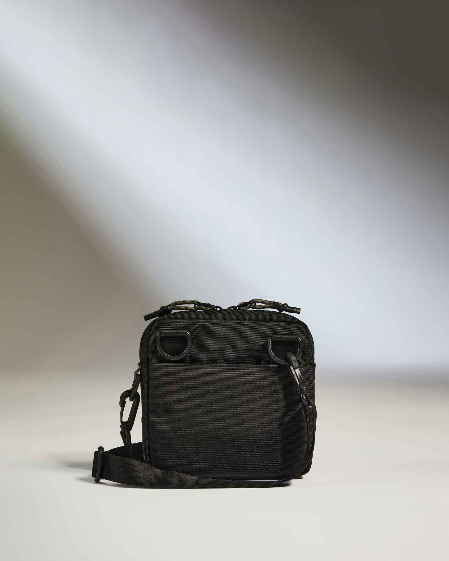 Antler Luggage - Discovery Crossbody Bag in Carbon Black - Cross Body Bag Discovery Crossbody Bag in Black | Travel Bags & Accessories