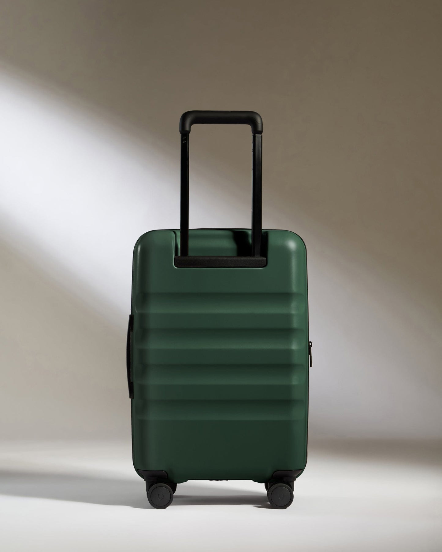 Antler Luggage -  Icon Stripe Cabin with Expander in Antler Green - Hard Suitcase Icon Stripe Cabin with Expander in Green | Lightweight & Hard Shell Suitcase