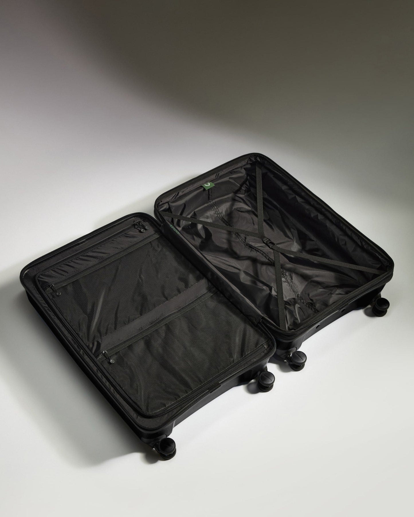 Antler Luggage - Large Suitcase in Black - Logo Stripe - Hard Suitcase - Large Large Suitcase Black - Logo Stripe | Lightweight Hard Shell Luggage