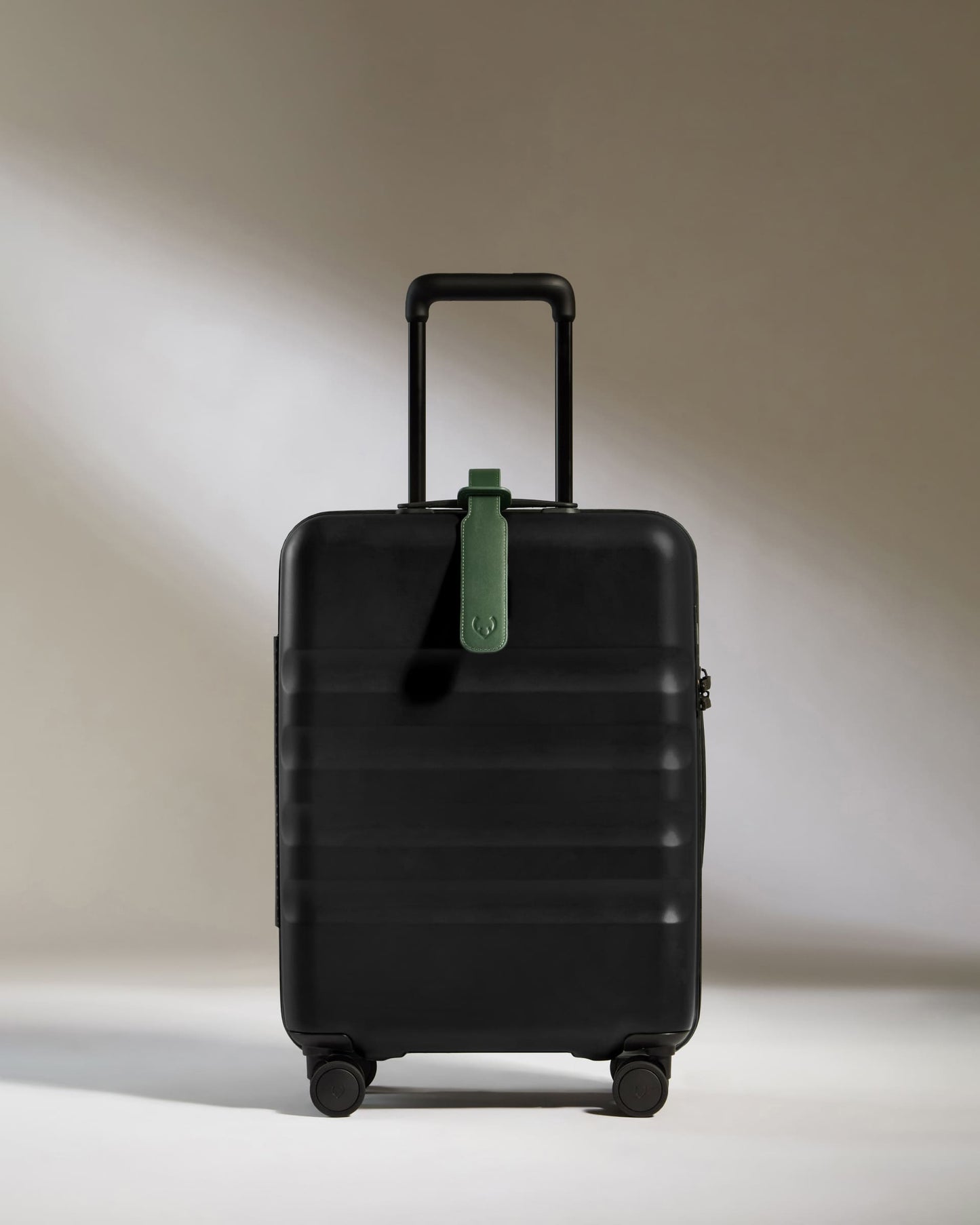 Antler Luggage - Luggage Tag in Green Leather - 1914 Collection - Luggage Tags