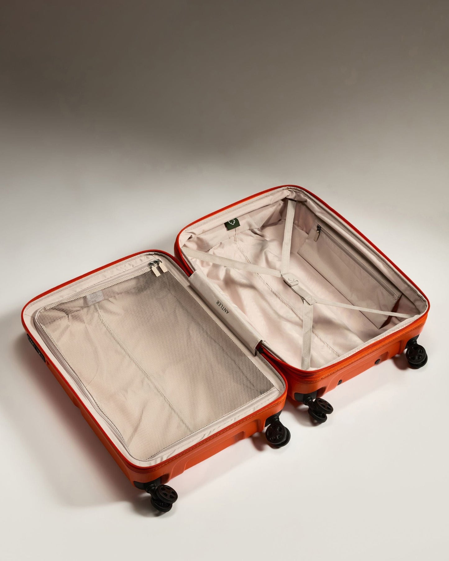 Antler Luggage - Medium Suitcase in Ember Orange - Single Stripe - Hard Suitcase Medium Suitcase in Orange - Single Stripe | Check Luggage
