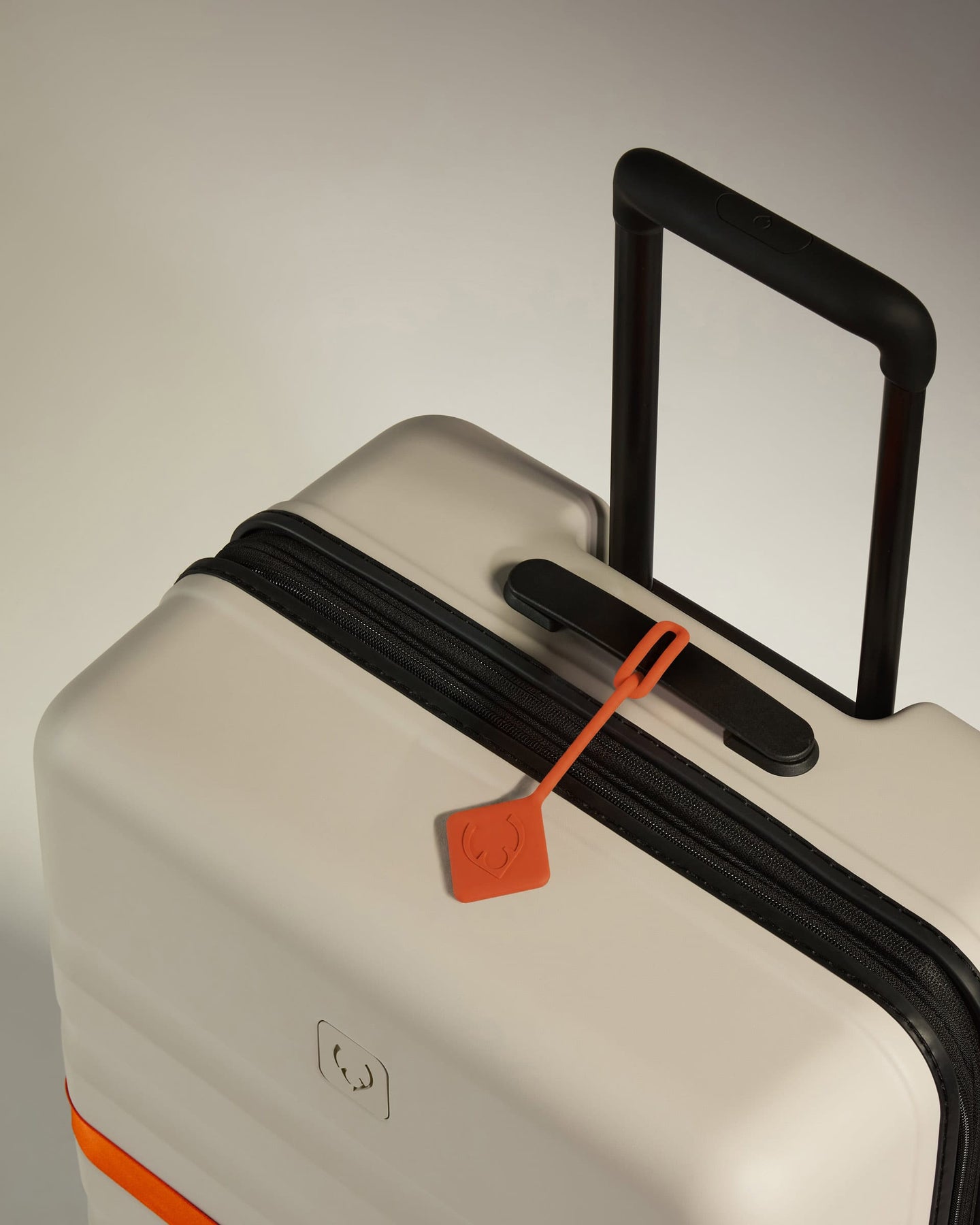 Antler Luggage -  AirTag Holder in Coral - Luggage Tags AirTag Holder in Coral