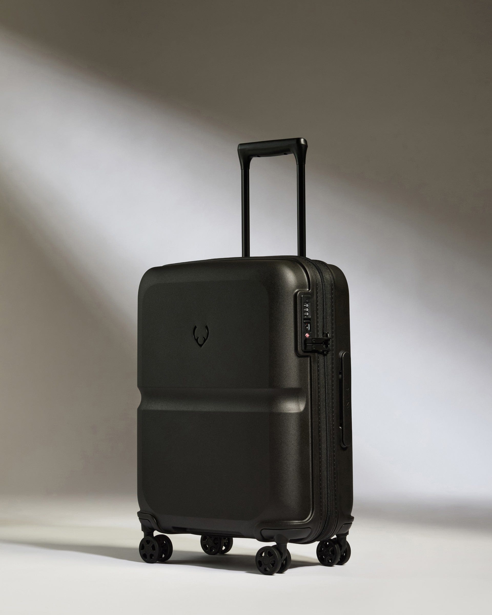 Cabin Suitcase Single Stripe