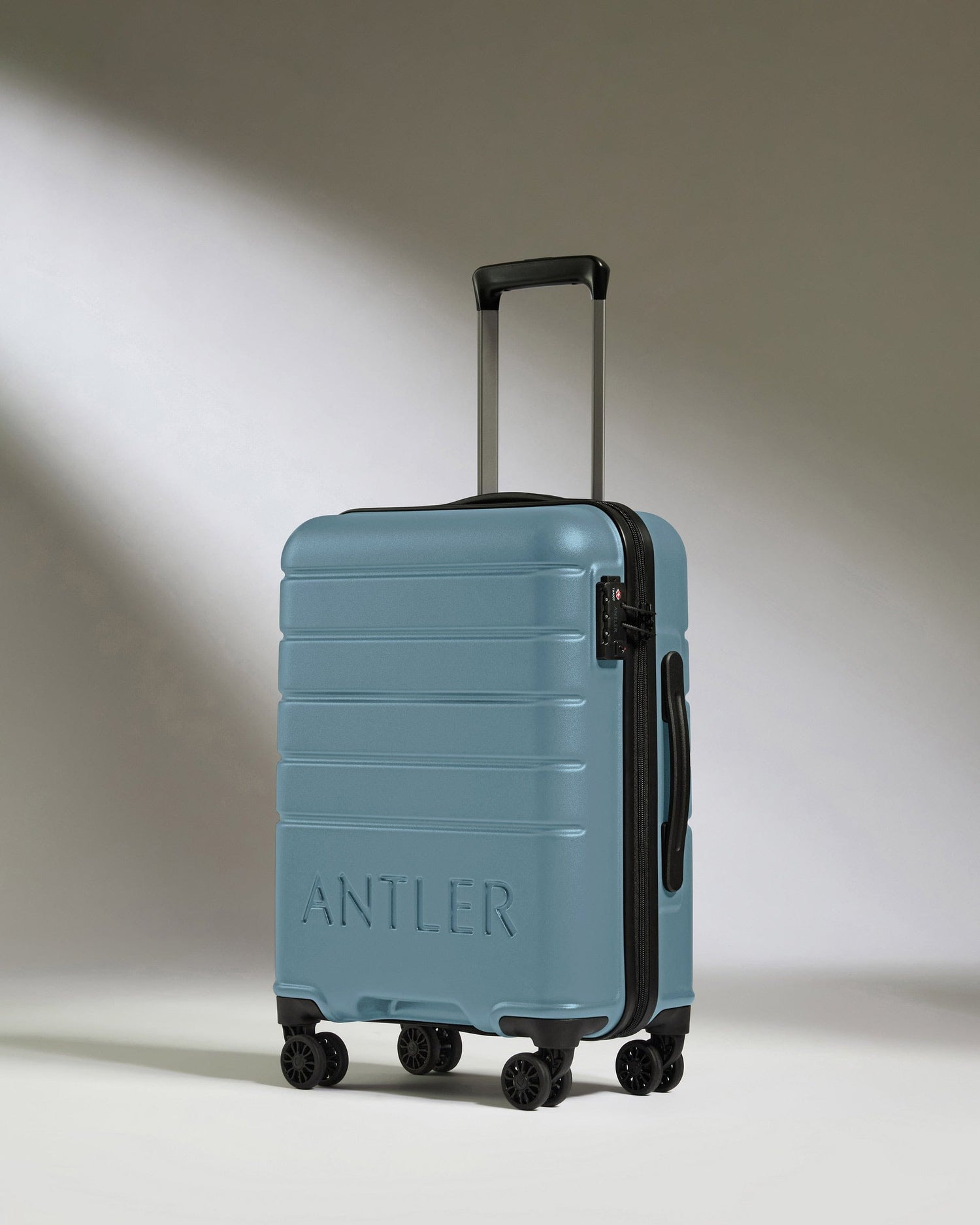 Antler Luggage -  Cabin Suitcase in Light Blue - Logo - Hard Suitcase - Standard Cabin Cabin Suitcase Light Blue - Logo | Lightweight Hard Shell Luggage