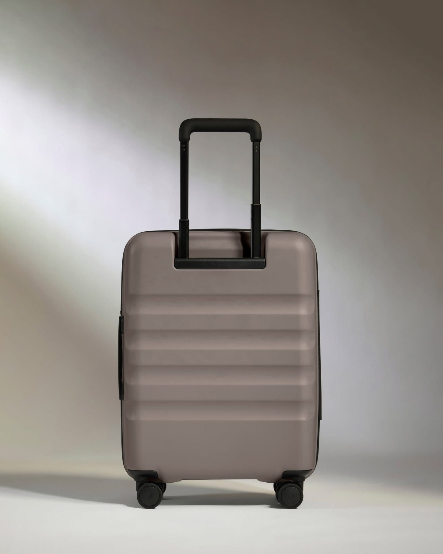 Antler Luggage -  Cabin Suitcase in Pebble Grey - Icon Stripe - Hard Suitcase - Standard Cabin Cabin Suitcase in Grey - Icon Stripe | Lightweight & Hard Shell Suitcase