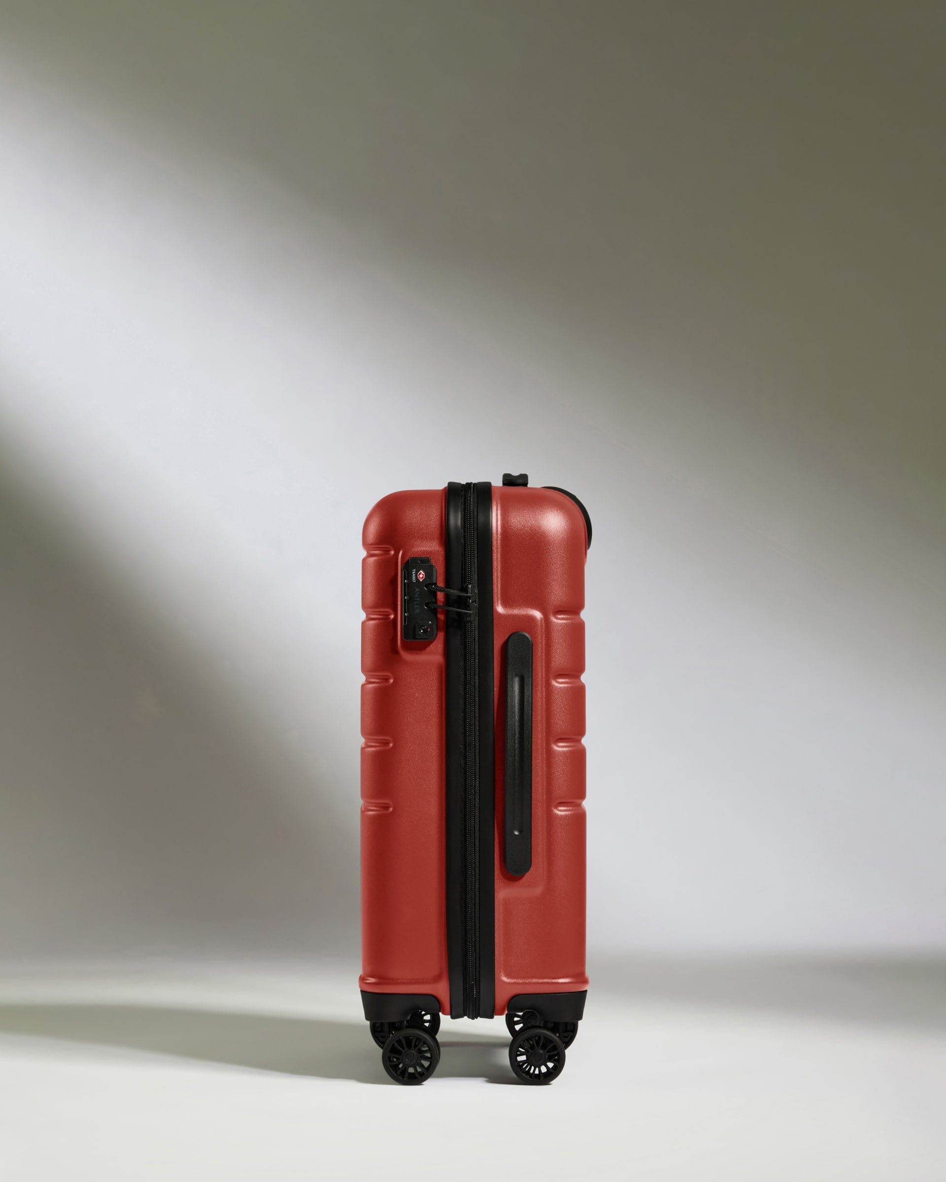 Antler Luggage -  Cabin Suitcase in Red Orange - Logo - Hard Suitcase - Standard Cabin Cabin Suitcase Red Orange - Logo | Lightweight Hard Shell Luggage