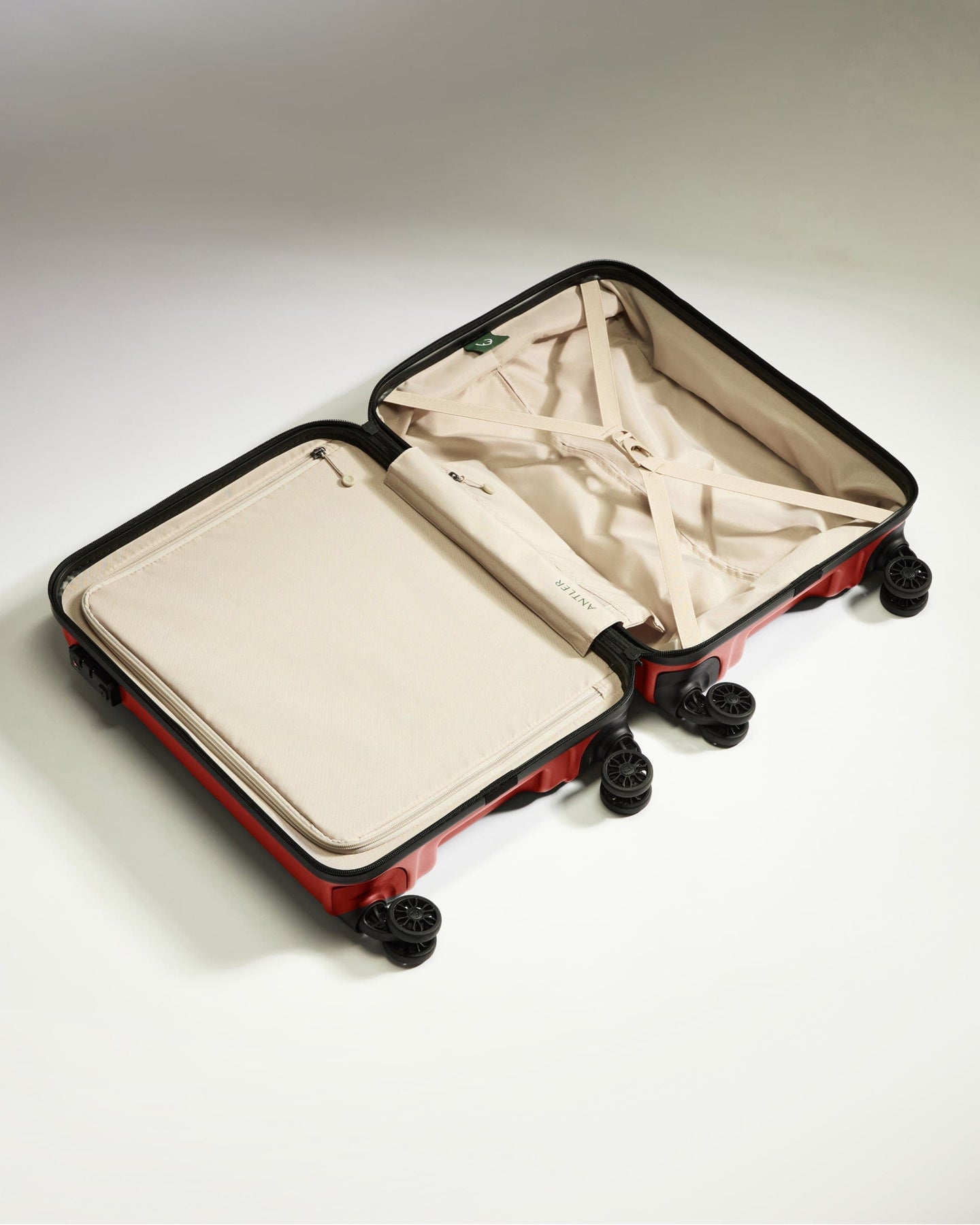Antler Luggage -  Cabin Suitcase in Red Orange - Logo - Hard Suitcase - Standard Cabin Cabin Suitcase Red Orange - Logo | Lightweight Hard Shell Luggage
