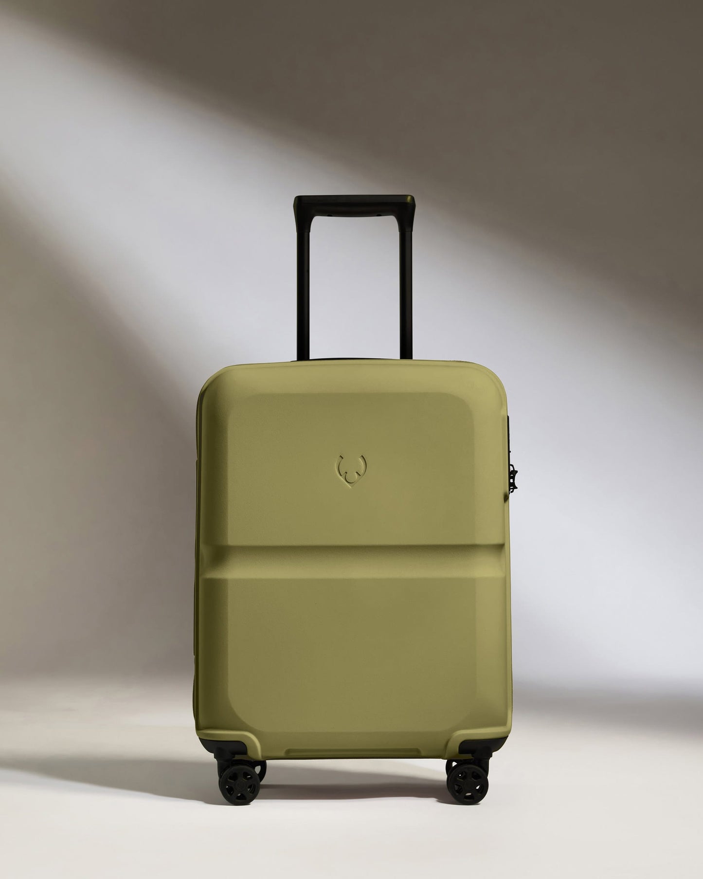 Antler Luggage -  Cabin Suitcase in Reed Green - Single Stripe - Hard Suitcase - Standard Cabin Cabin Suitcase in Green - Single Stripe | Cabin Bag & Hard Luggage