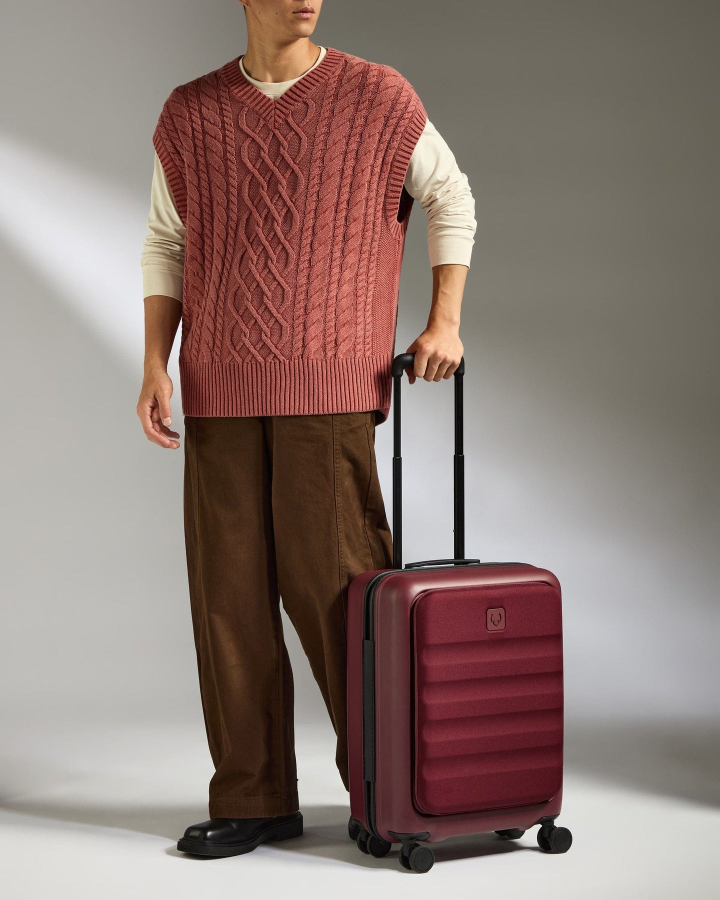 Antler Luggage -  Cabin with Pocket Suitcase in Cedar Red - Icon Stripe - Hard Suitcase - Pocket Cabin Cabin with Pocket Suitcase in Red - Icon Stripe | Hard Suitcase