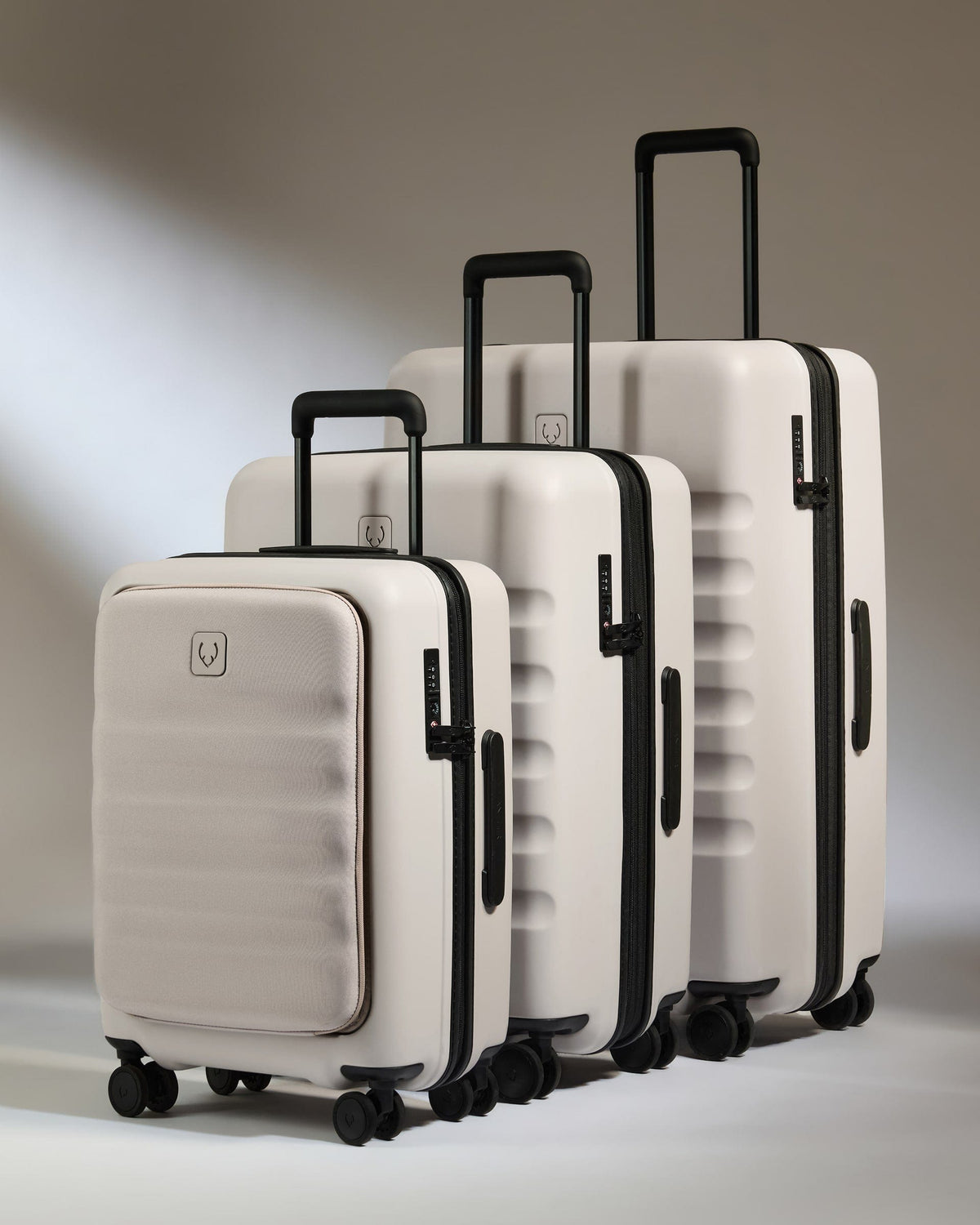 Cabin Pocket Suitcase Set Icon Stripe