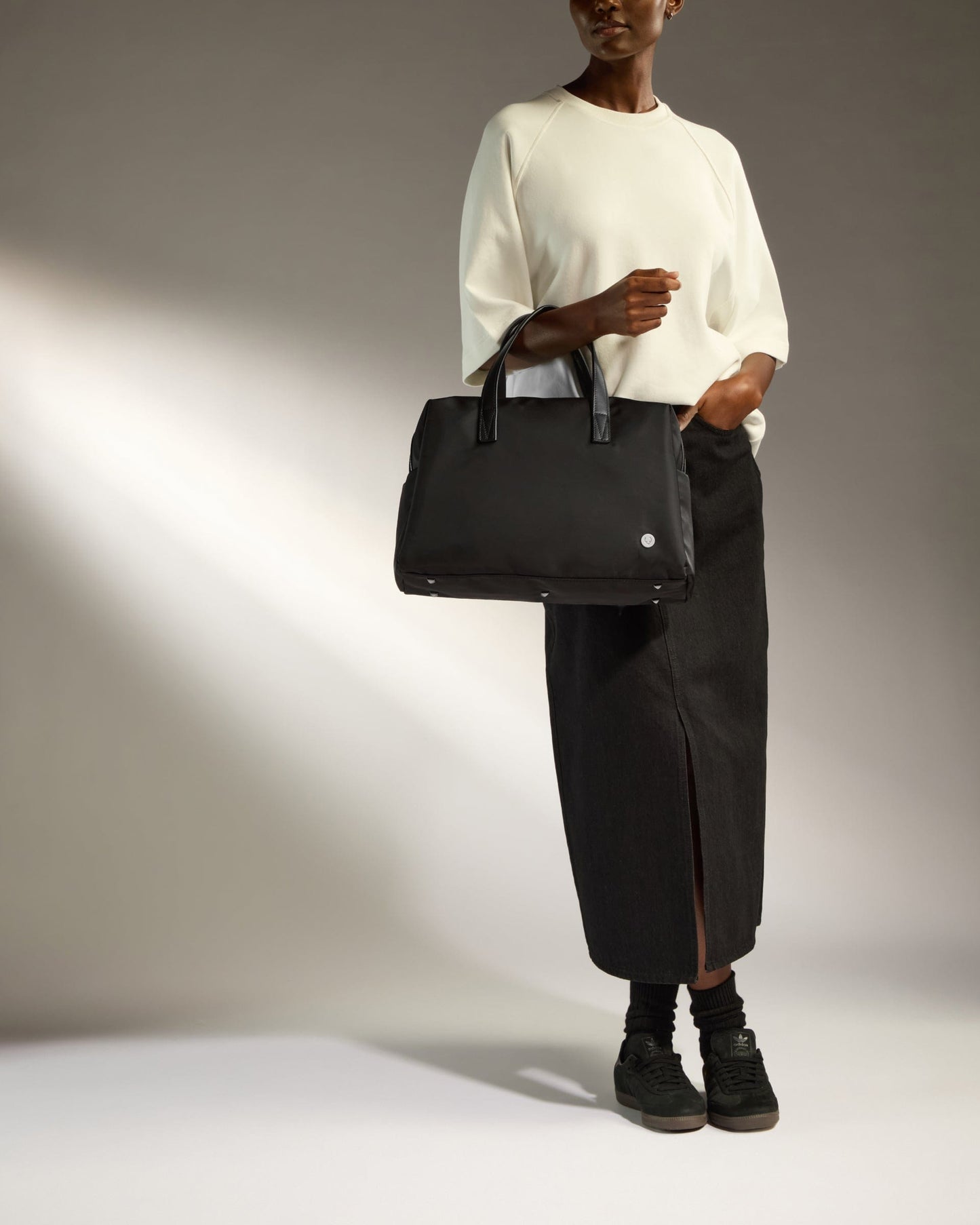 Antler Luggage -  Chelsea overnight bag in black - Overnight Bags Chelsea Overnight Bag Black | Lifestyle Bags | Antler UK