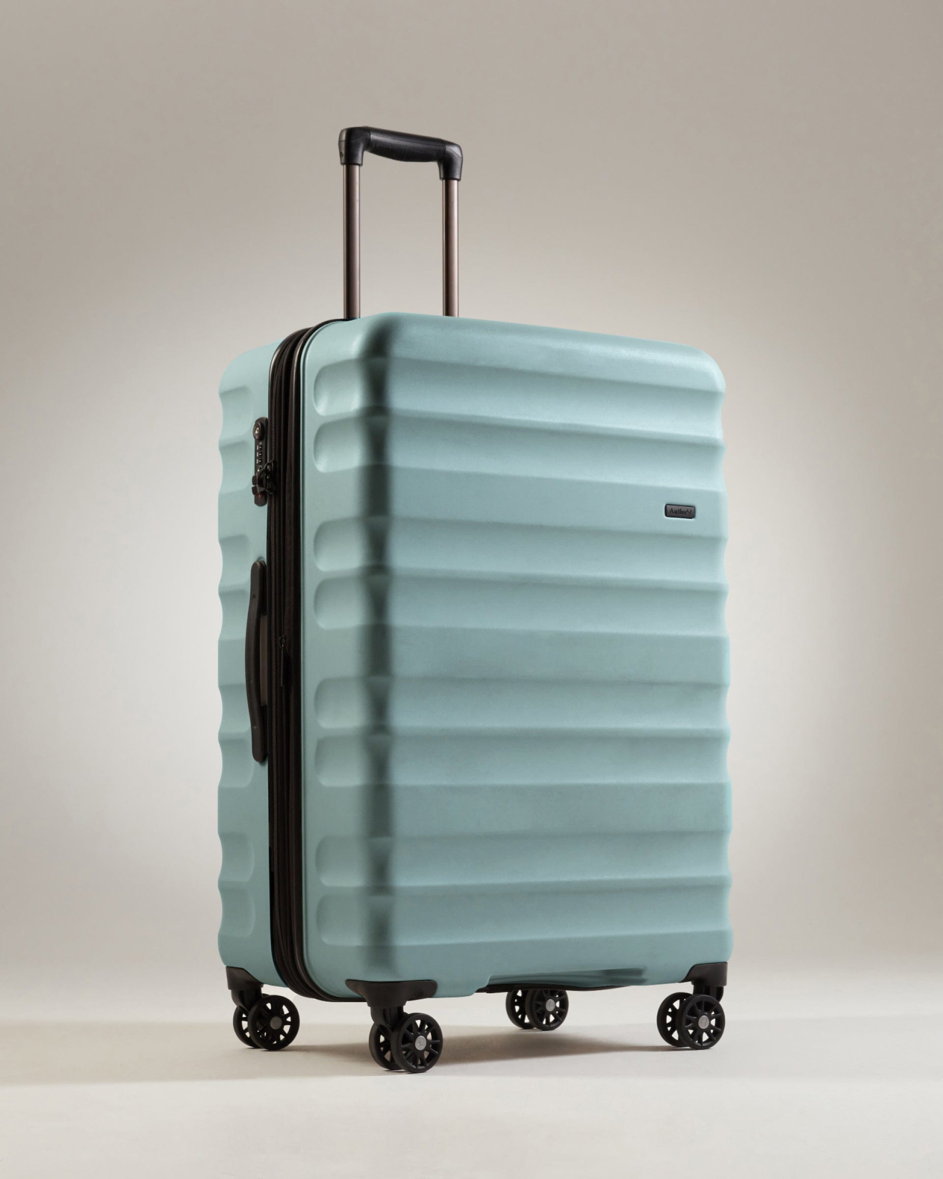 Hard suitcases uk outlet