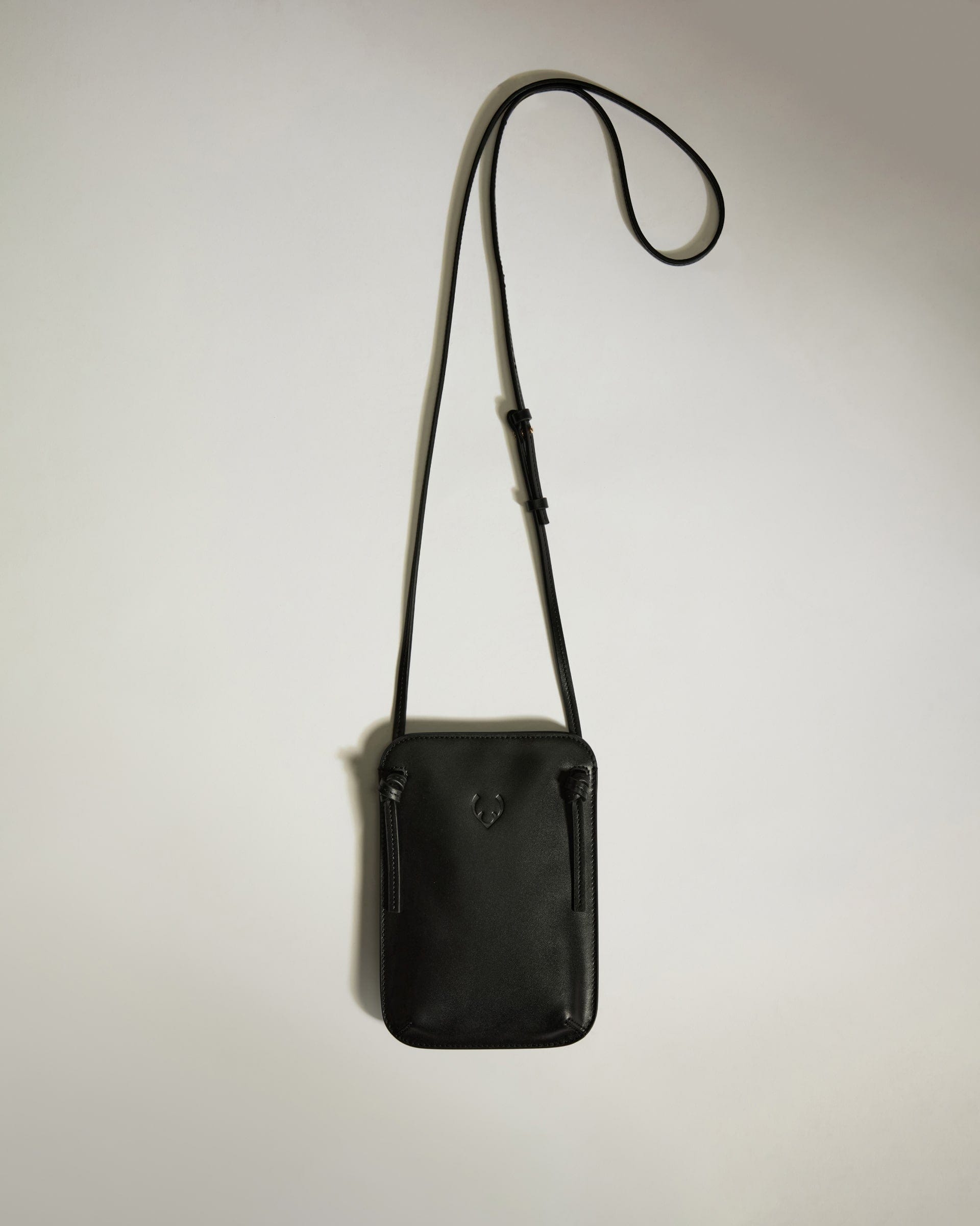 Antler Luggage -  Crossbody Bag in Black Leather - 1914 Collection - Cross Body Bag Crossbody Bag in Black Leather - 1914 Collection | Travel Bag & Accessories