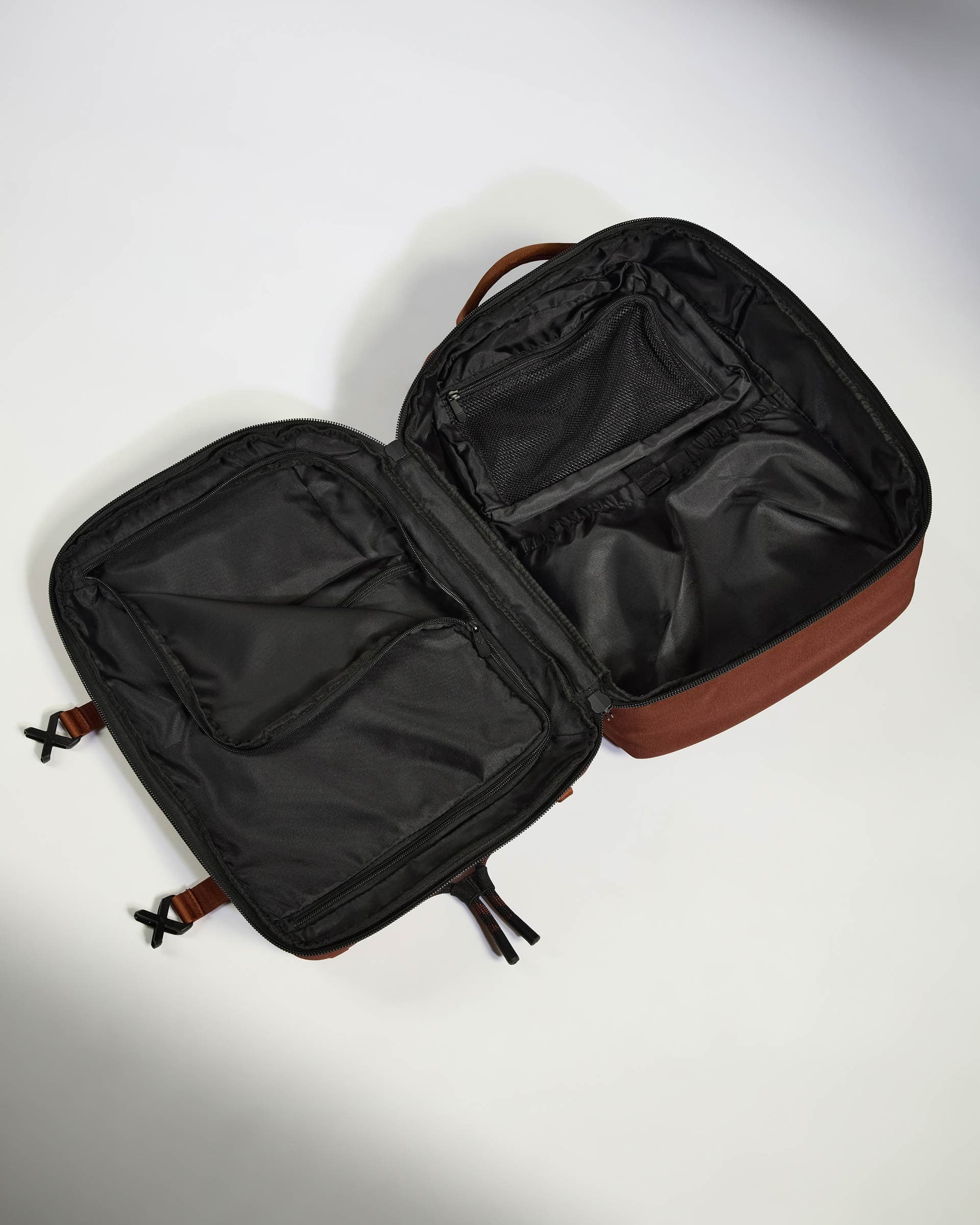 Antler Luggage -  Discovery 28L Backpack in Clay Brown - Backpack Discovery 28L Backpack in Clay | Rucksacks & Travel Bags