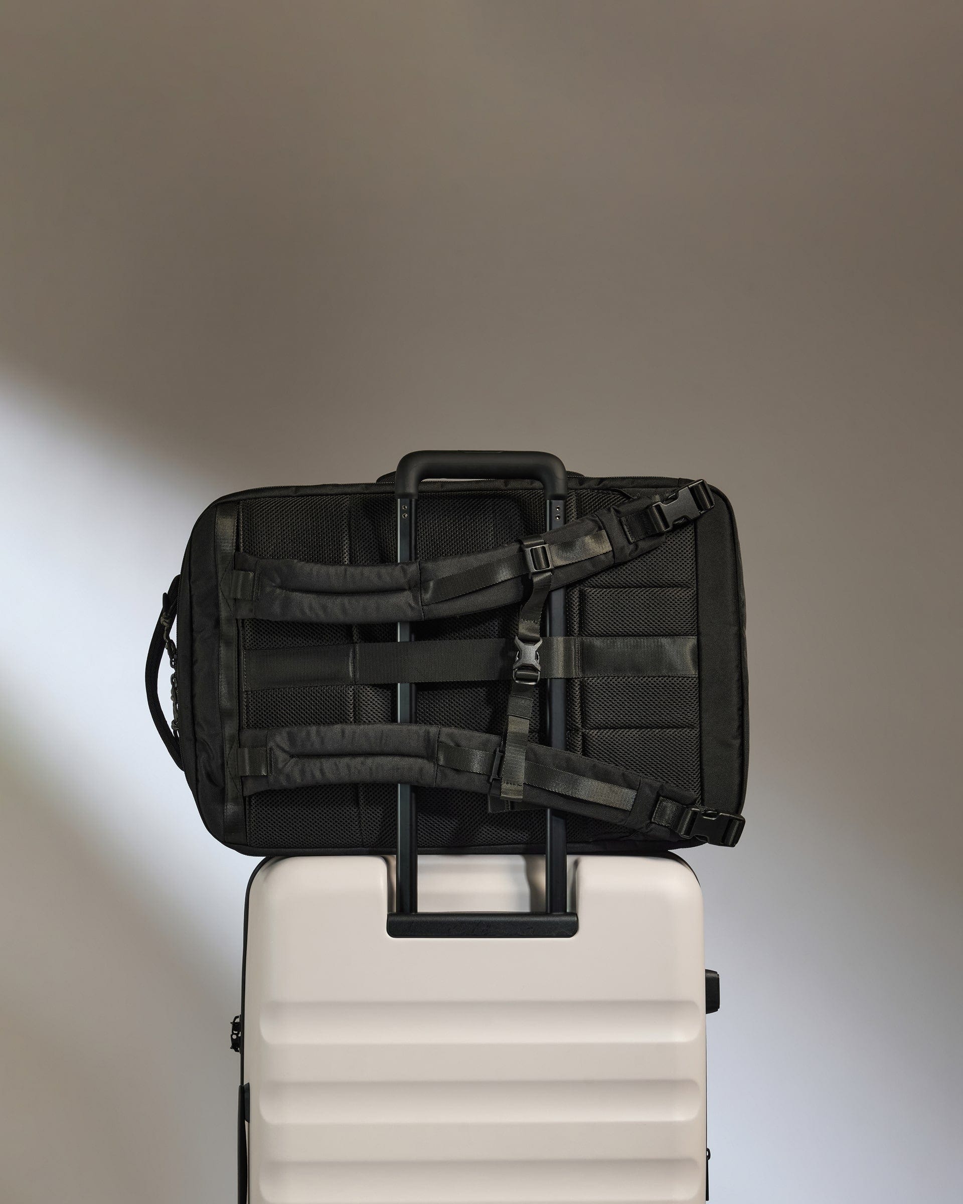 Antler Luggage -  Discovery 45L Backpack in Black - Backpack Discovery 45L Backpack in Black | Rucksacks & Travel Bags