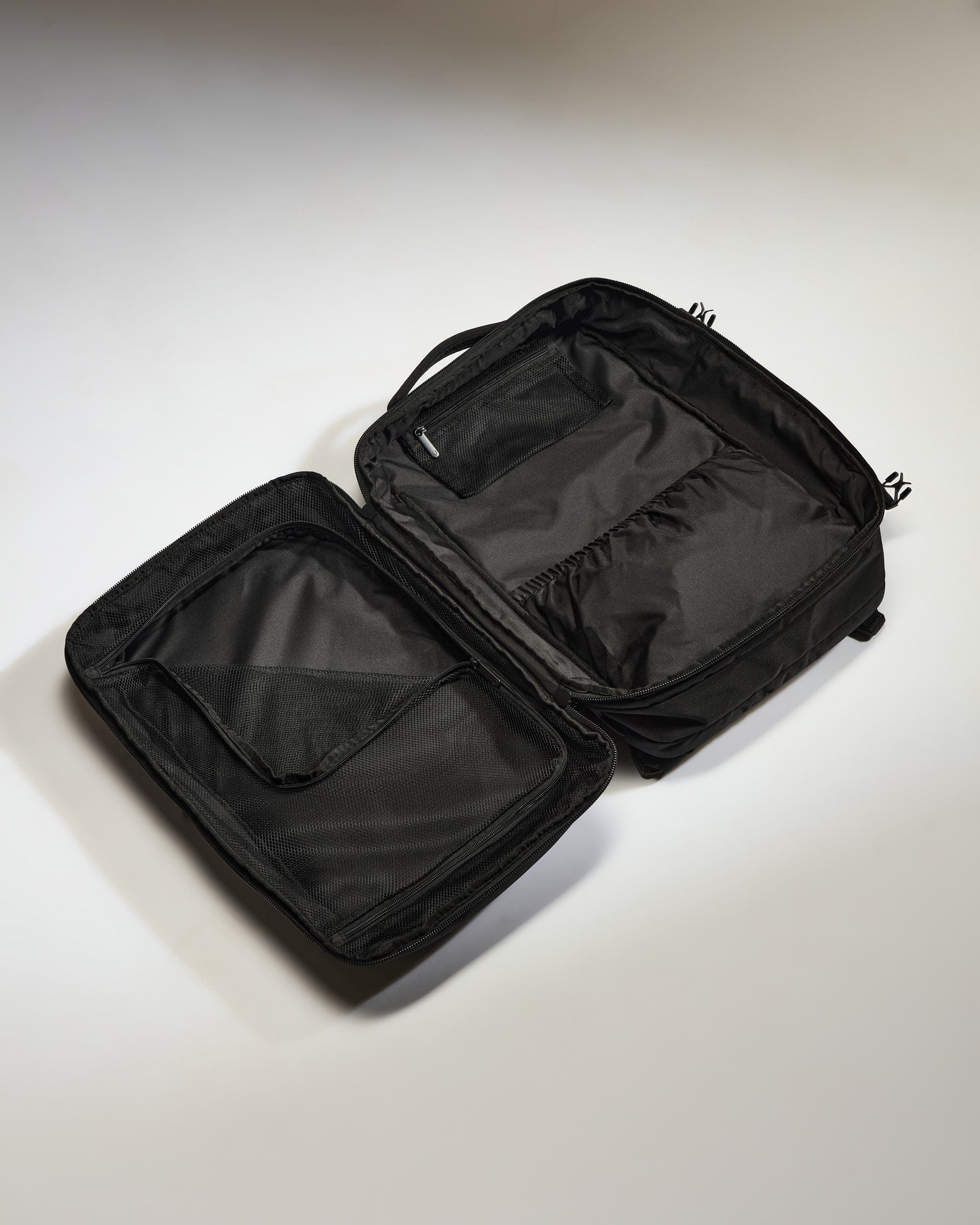 Antler Luggage -  Discovery 45L Backpack in Black - Backpack Discovery 45L Backpack in Black | Rucksacks & Travel Bags