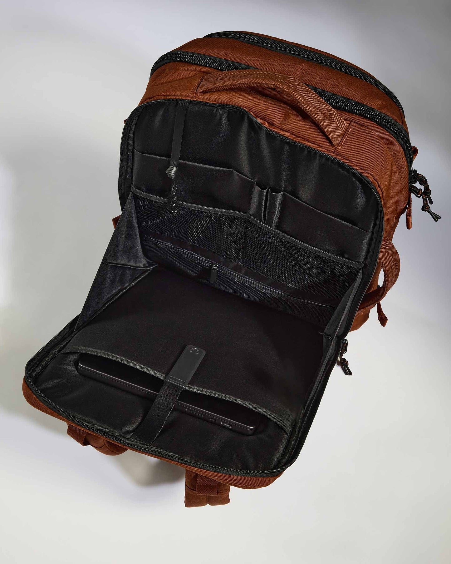 Antler Luggage -  Discovery 45L Backpack in Clay Brown - Backpack Discovery 45L Backpack in Clay | Rucksacks & Travel Bags