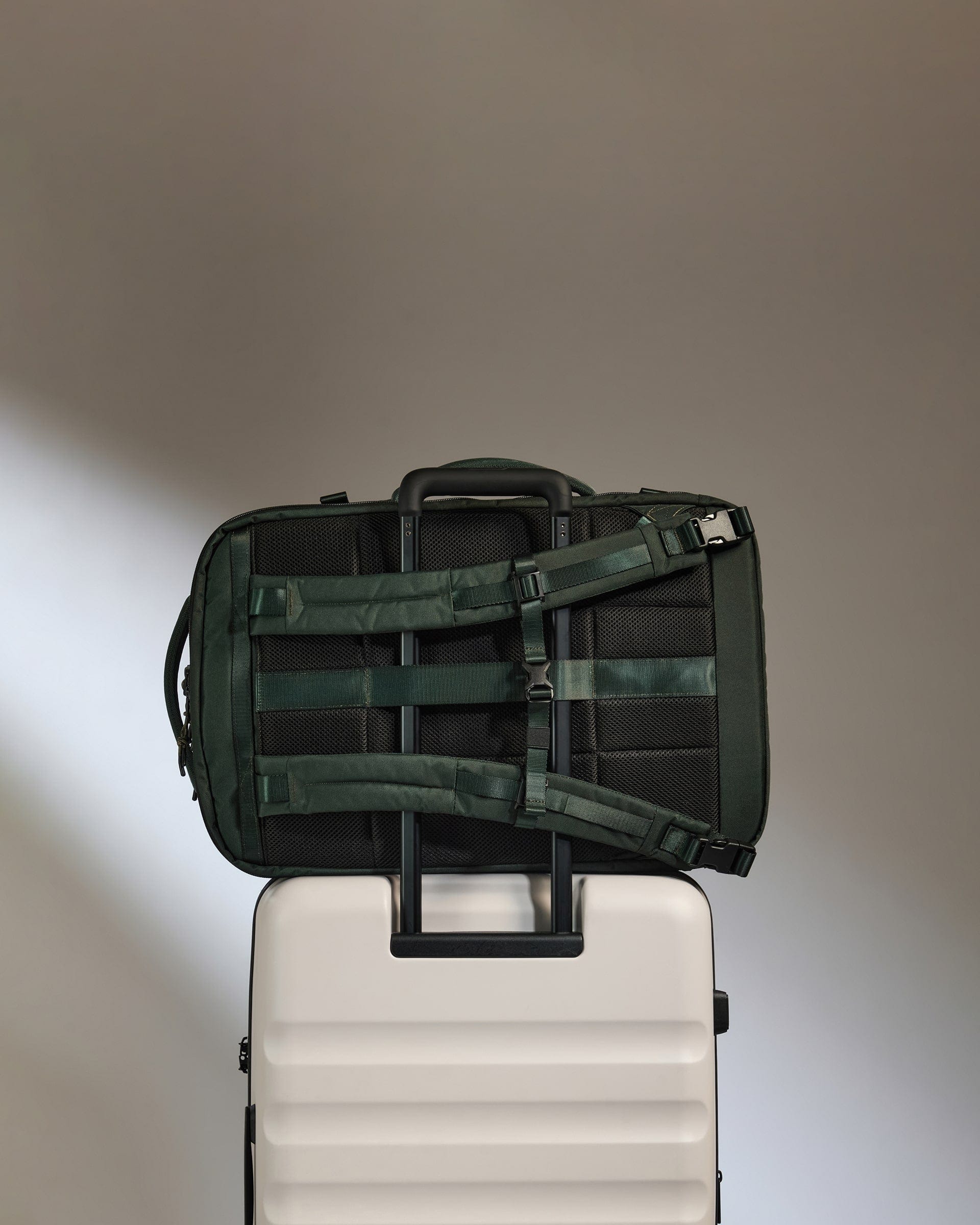 Antler Luggage -  Discovery 45L Backpack in Dark Forest Green - Backpack Discovery 45L Backpack in Dark Green | Rucksacks & Travel Bags