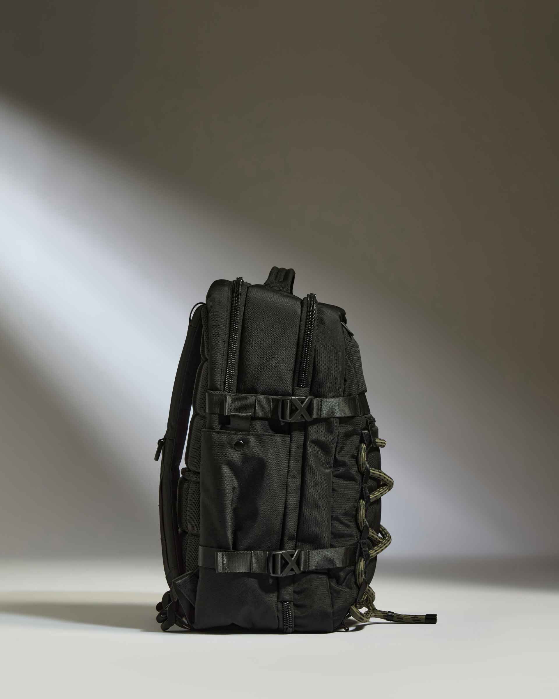 Antler Luggage -  Discovery Backpack in Carbon Black - Backpack Discovery Backpack in Black | Rucksacks & Travel Bags