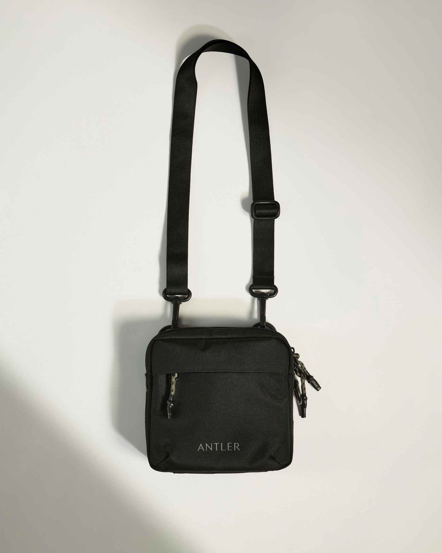 Antler Luggage -  Discovery Crossbody Bag in Carbon Black - Cross Body Bag Discovery Crossbody Bag in Black | Travel Bags & Accessories