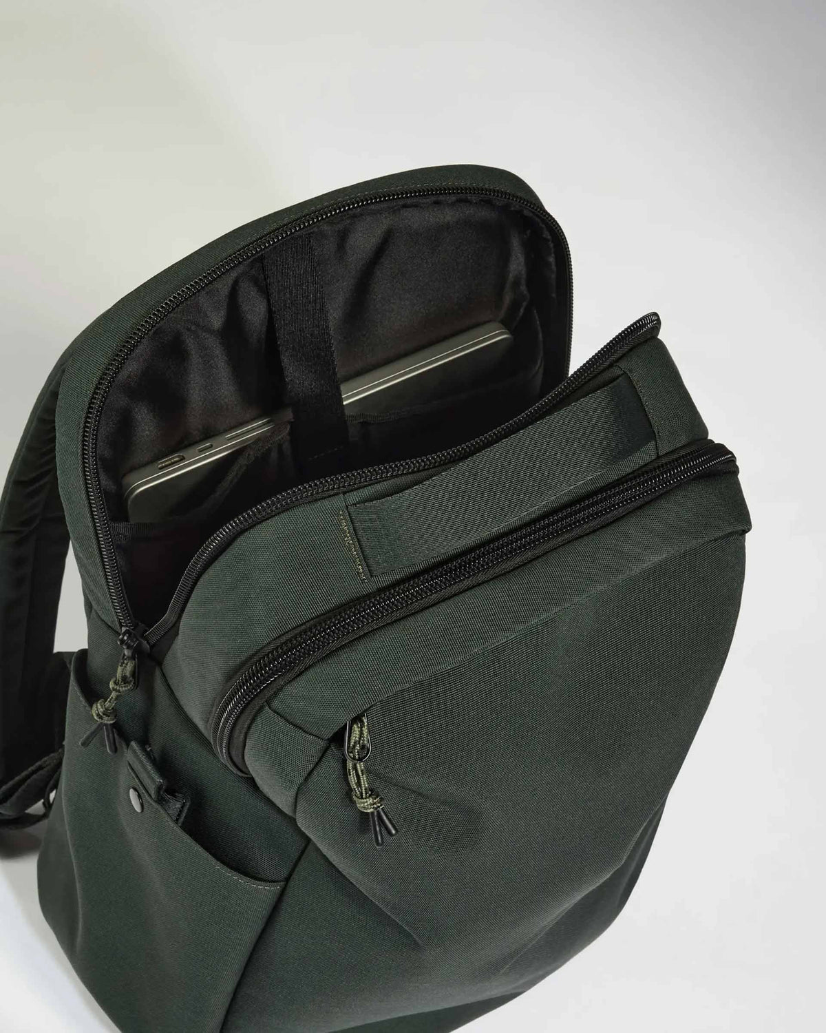 Antler Luggage -  Discovery Light Backpack in Dark Forest Green - Backpack Discovery Light Backpack in Dark Forest Green | Rucksacks & Travel Bags