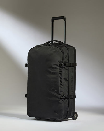 Antler Luggage -  Discovery Wheeled Duffel in Black - Wheeled Duffle Discovery Wheeled Duffel in Black | Holdall Bag & Suitcase