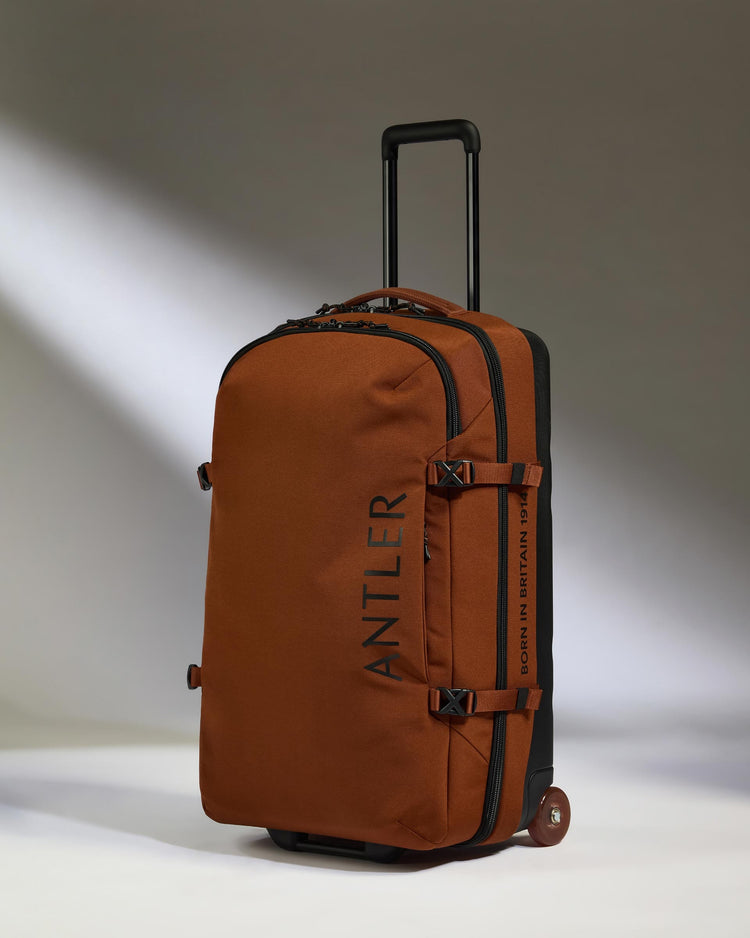 Antler Luggage -  Discovery Wheeled Duffel in Clay Brown - Wheeled Duffle Discovery Wheeled Duffel in Clay | Holdall Bag & Suitcase