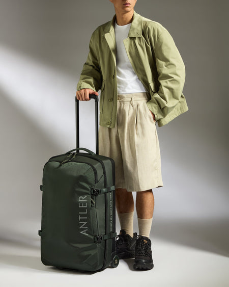Antler Luggage -  Discovery Wheeled Duffel in Dark Forest Green - Wheeled Duffle Discovery Wheeled Duffel in Dark Green | Holdall Bag & Suitcase