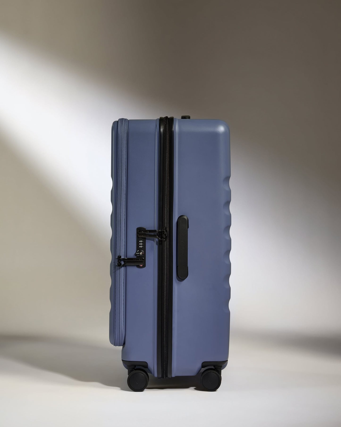 Antler Luggage -  Dual Opening Large Suitcase in Ocean Blue - Icon Stripe - Hard Suitcase - Large Icon Stripe Large | Blue Dual Opening Checked Suitcase