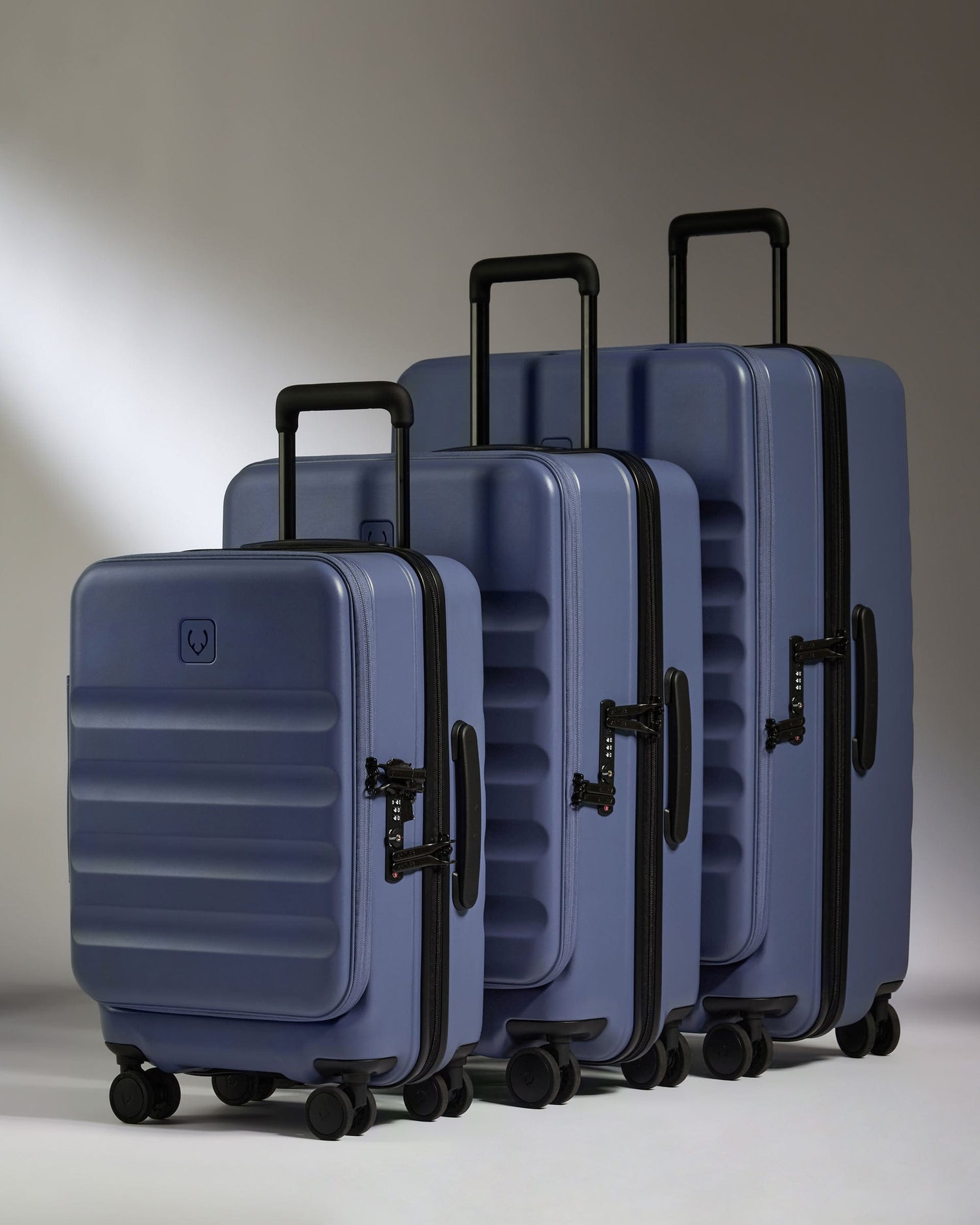 Antler Luggage -  Dual Opening Suitcase Set in Ocean Blue - Icon Stripe - Hard Suitcase - Set Icon Stripe Set of 3 | Blue Dual Opening Suitcase