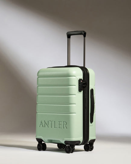 Cabin Luggage () Cabin Luggage