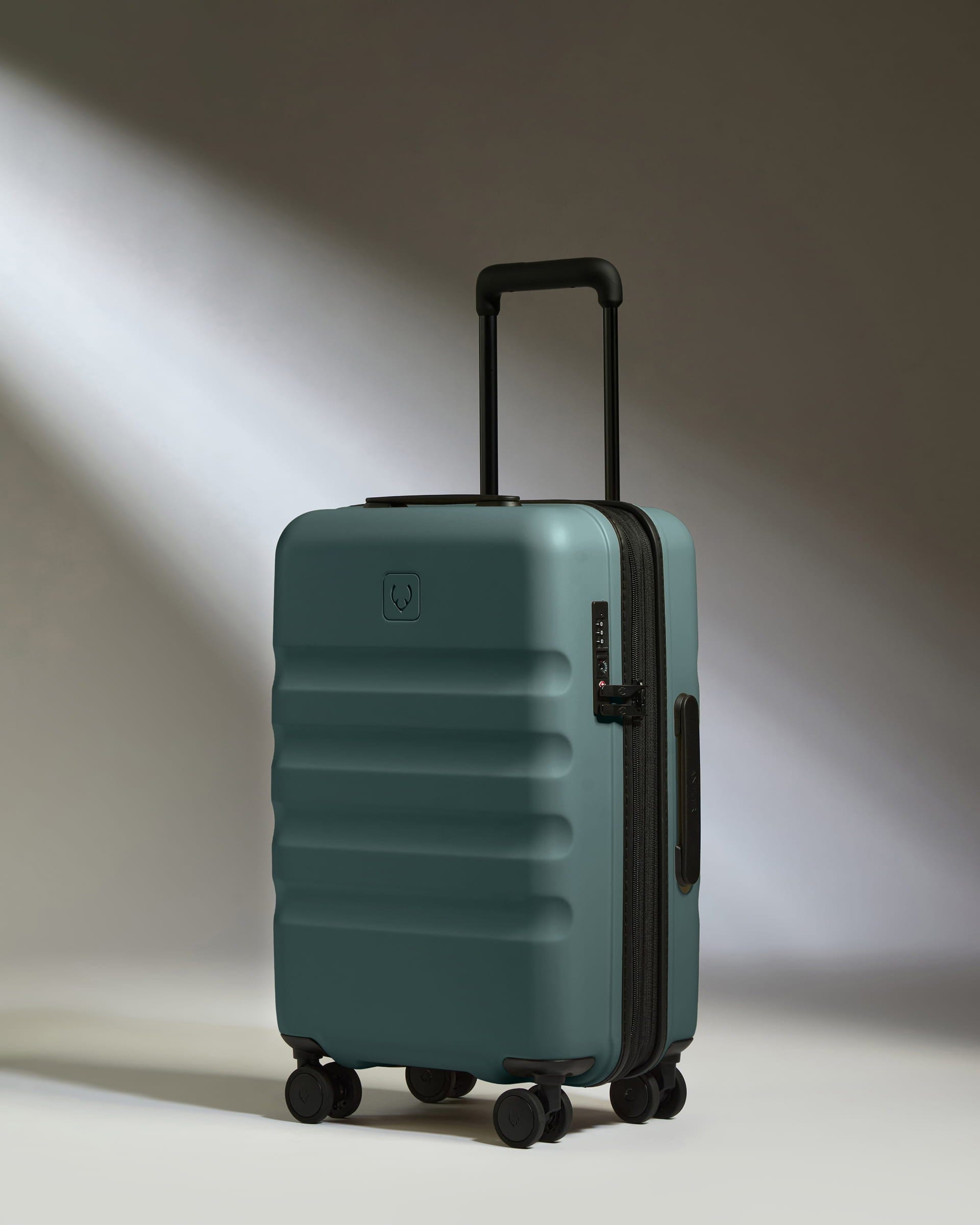 Expandable Cabin Suitcase Glade Icon Stripe