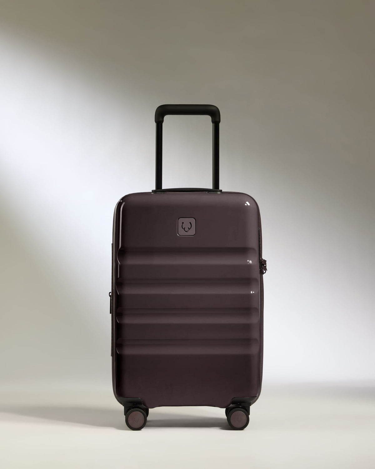 Antler Luggage -  Expandable Cabin Suitcase in Hedgerow - Icon Stripe - Hard Suitcase Expandable Cabin Suitcase in Hedgerow - Icon Stripe | Lightweight & Hard Shell Suitcase