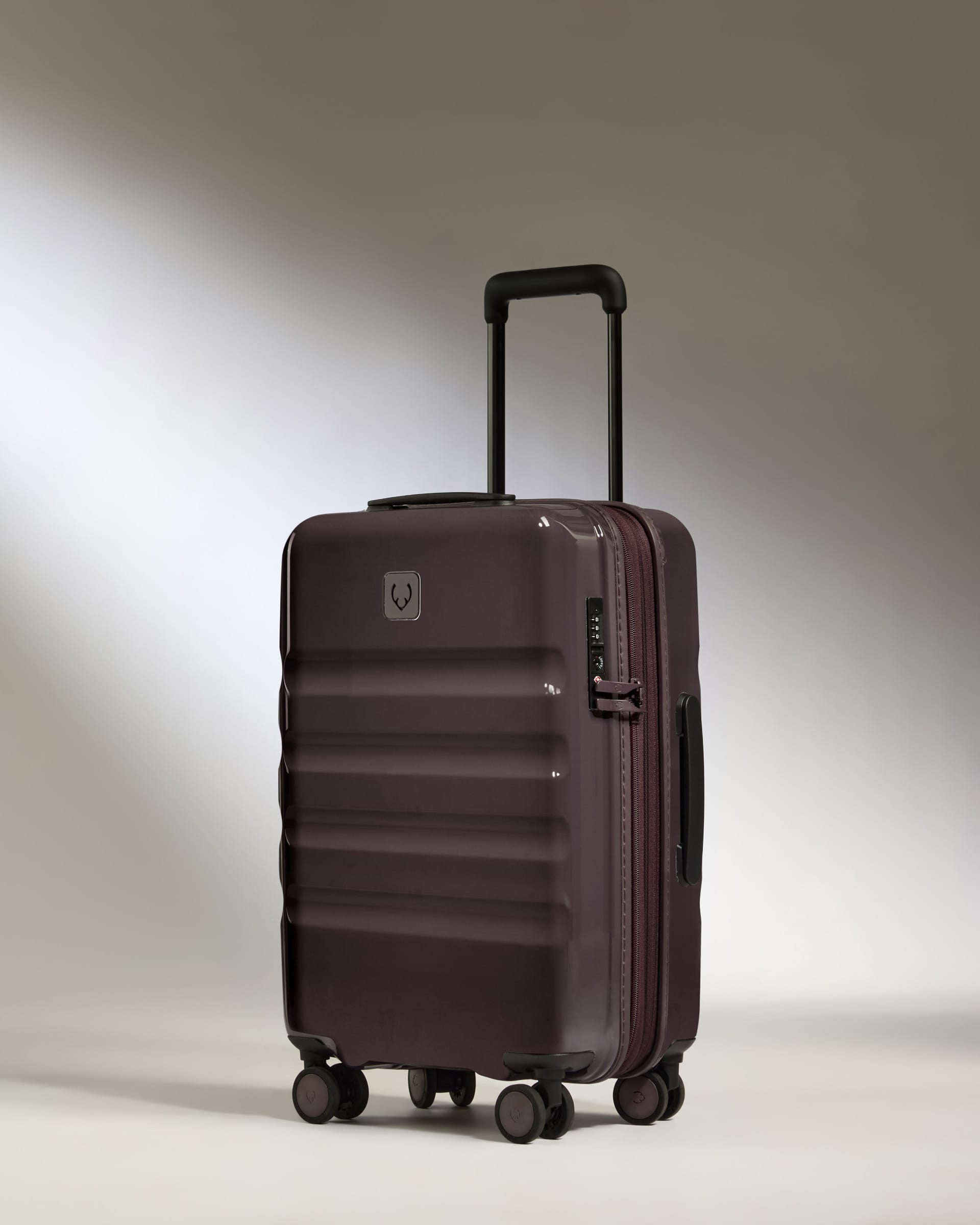 Antler Luggage -  Expandable Cabin Suitcase in Hedgerow - Icon Stripe - Hard Suitcase Expandable Cabin Suitcase in Hedgerow - Icon Stripe | Lightweight & Hard Shell Suitcase