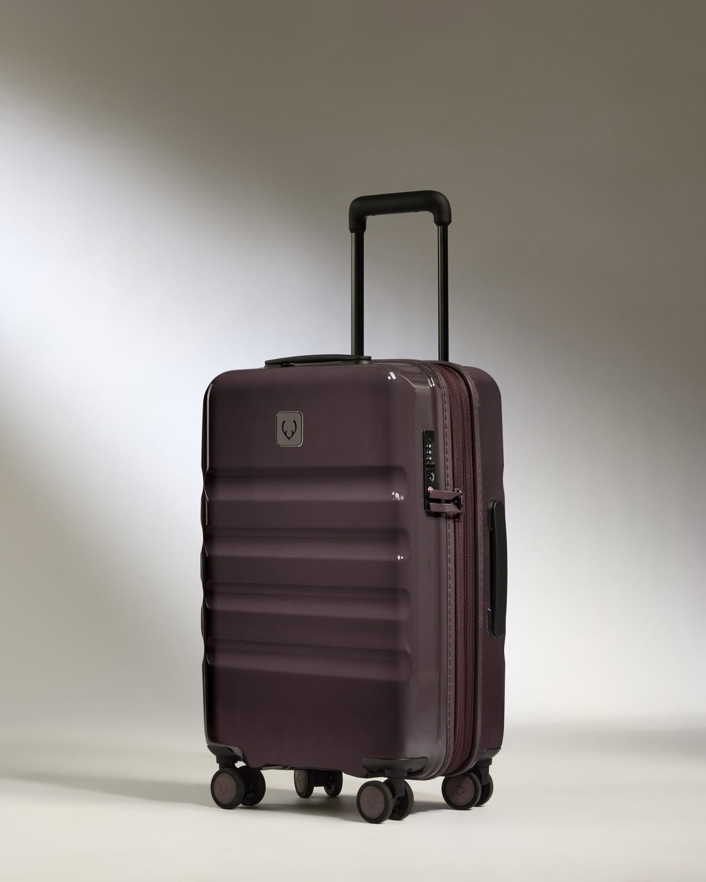 Antler Luggage -  Expandable Cabin Suitcase in Hedgerow - Icon Stripe - Hard Suitcase Expandable Cabin Suitcase in Hedgerow - Icon Stripe | Lightweight & Hard Shell Suitcase