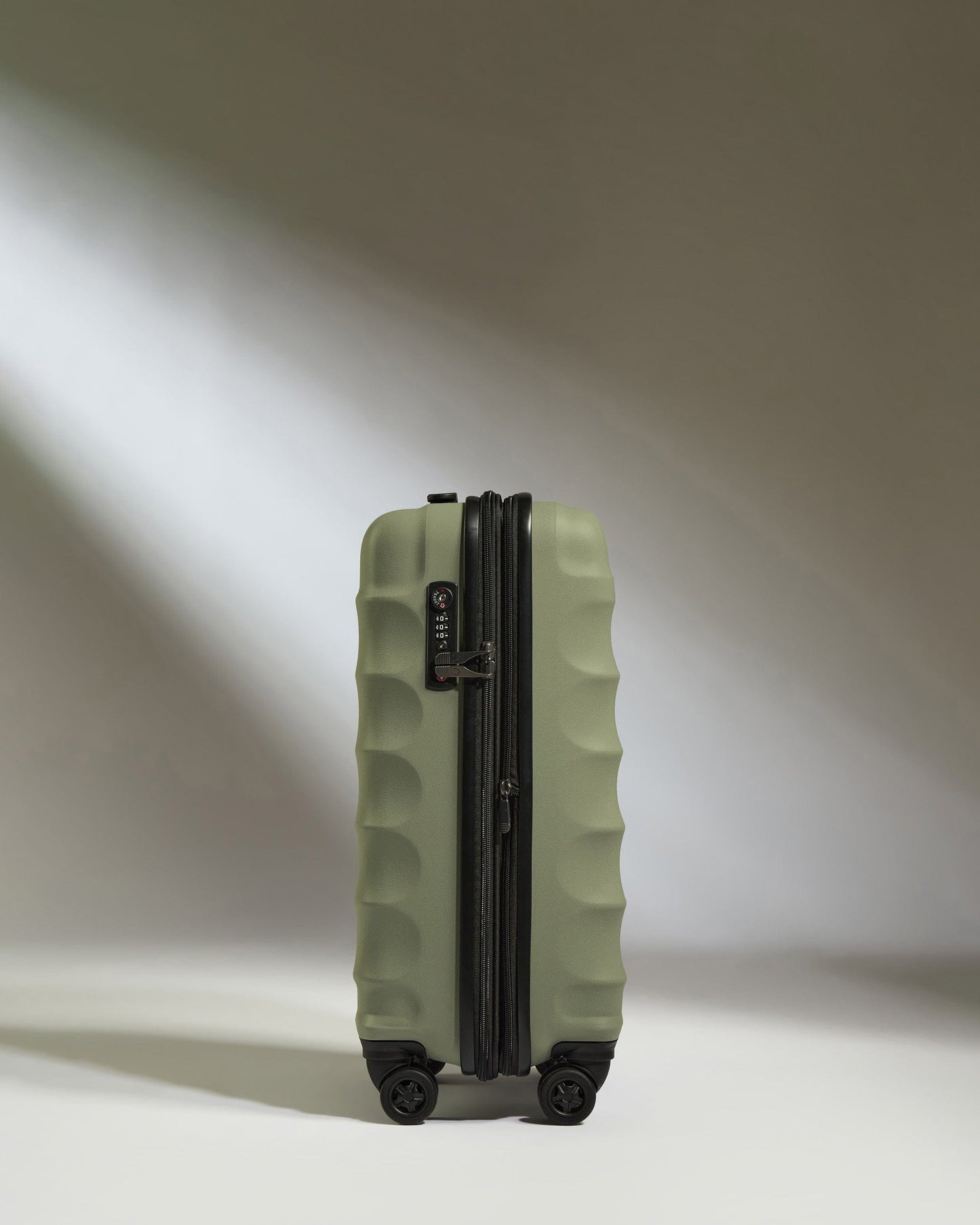 Antler Luggage -  Expandable Cabin Suitcase in Olive Green  - Juno - Hard Suitcase - Expander Cabin Cabin Suitcase with Expander in Olive Green - Juno | Carry-on Luggage