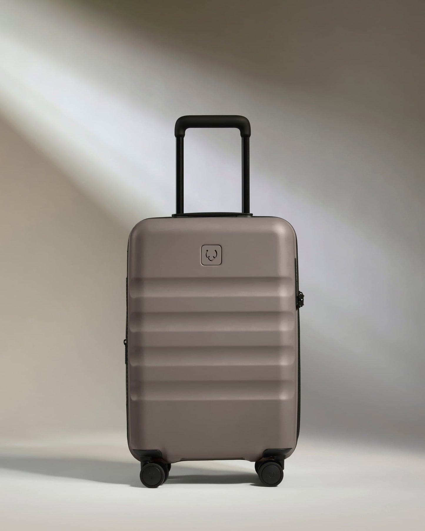 Antler Luggage -  Expandable Cabin Suitcase in Pebble Grey - Icon Stripe - Hard Suitcase - Expander Cabin Expandable Cabin Suitcase in Grey - Icon Stripe | Lightweight & Hard Shell Suitcase