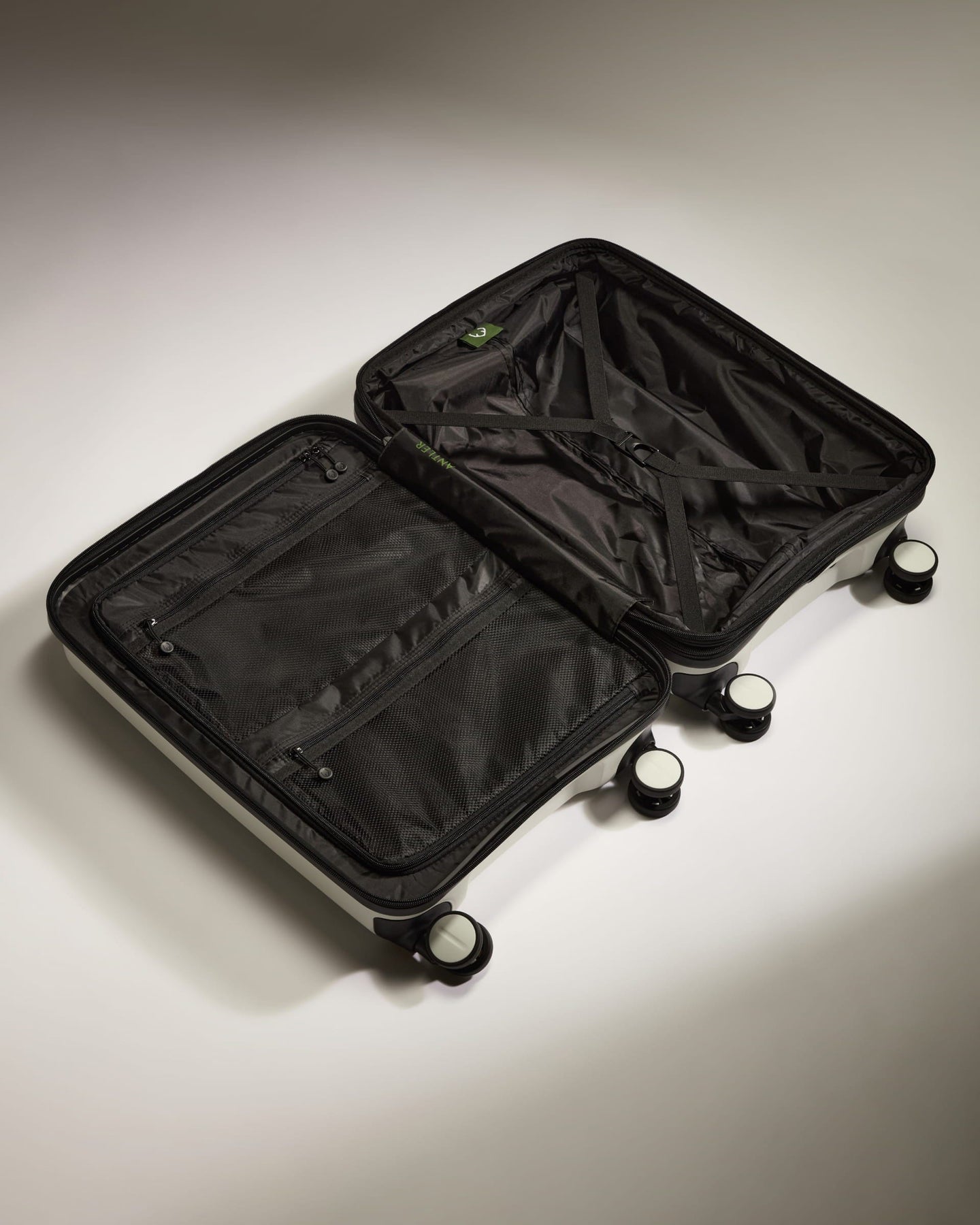 Antler Luggage -  Expandable Cabin Suitcase in White - Logo Stripe - Hard Suitcase - Expander Cabin Expandable Cabin Suitcase White - Logo Stripe | Lightweight Hard Shell Luggage