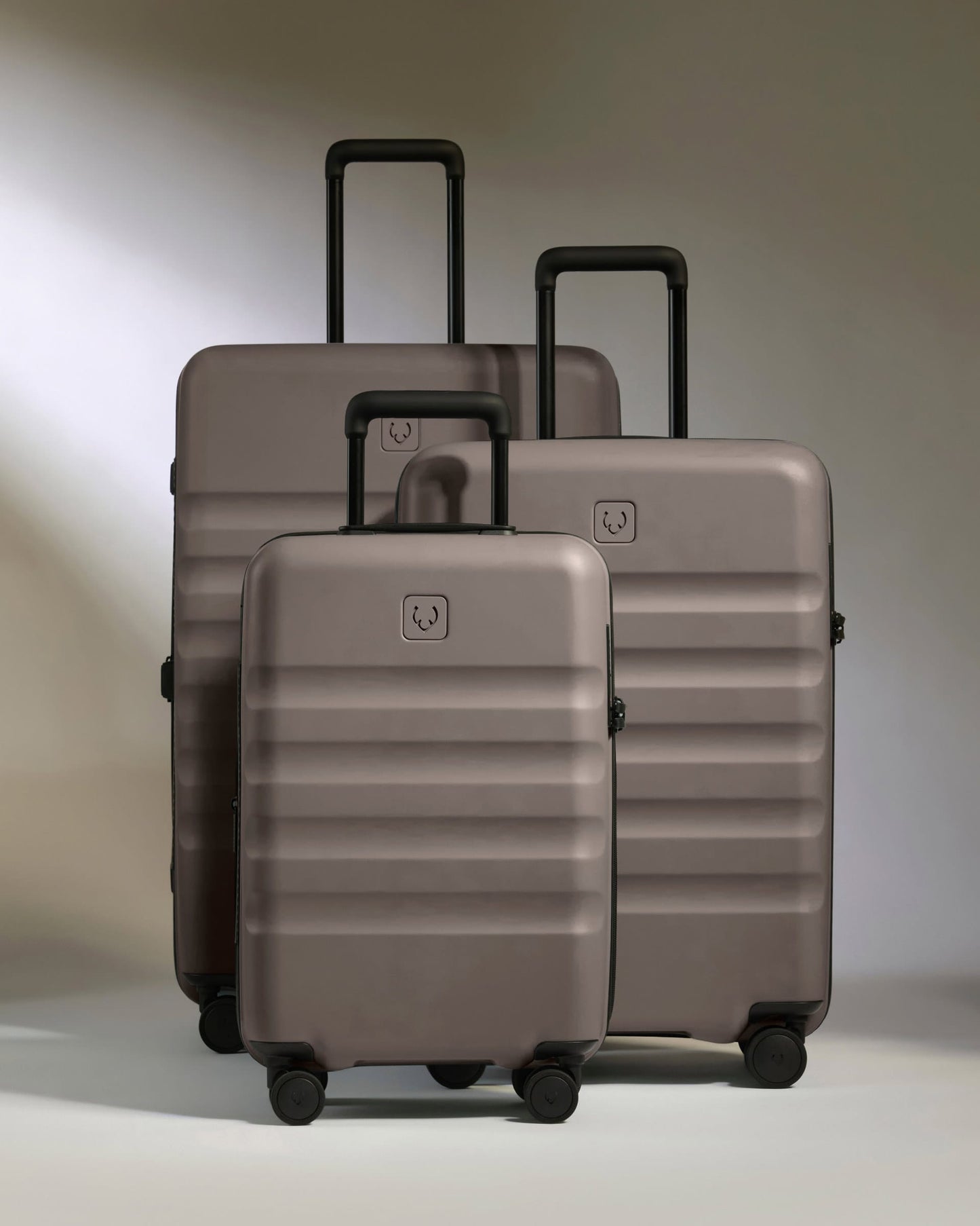 Antler Luggage -  Expandable Cabin Suitcase Set in Pebble Grey - Icon Stripe - Hard Suitcase - Expander Cabin Set Expander Cabin Suitcase Set in Grey - Icon Stripe | Lightweight & Hard Shell Suitcase