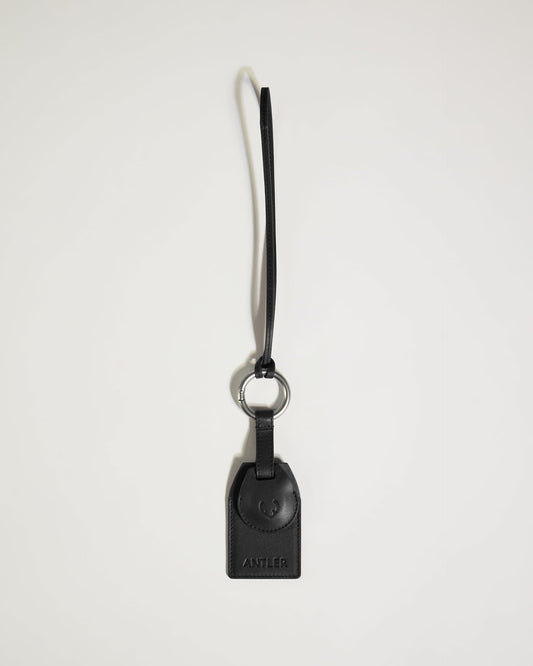Antler Luggage -  Heritage AirTag Luggage Tag in Black - Luggage Tags Heritage AirTag Luggage Tag in Black