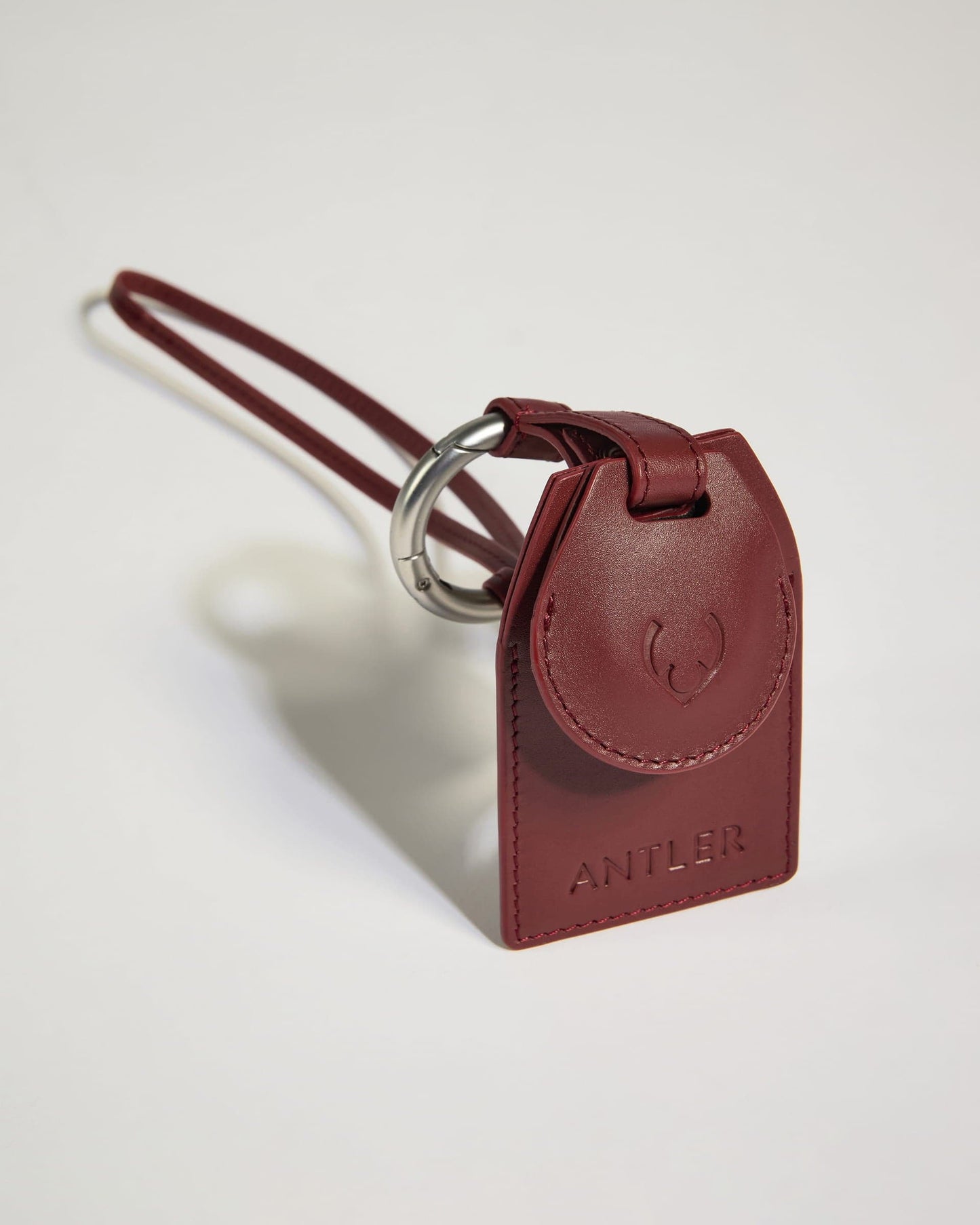 Antler Luggage -  Heritage AirTag Luggage Tag in Cedar - Luggage Tags Heritage AirTag Luggage Tag in Cedar