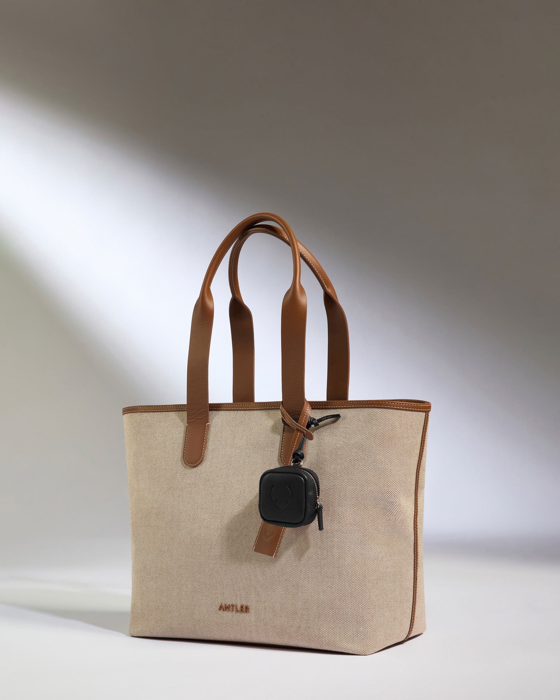 Antler Luggage -  Heritage Leather AirPods Case in Black - Airpod Case Leather Airpod Case in Black | Airpod Earbud Holder & Travel Accessories