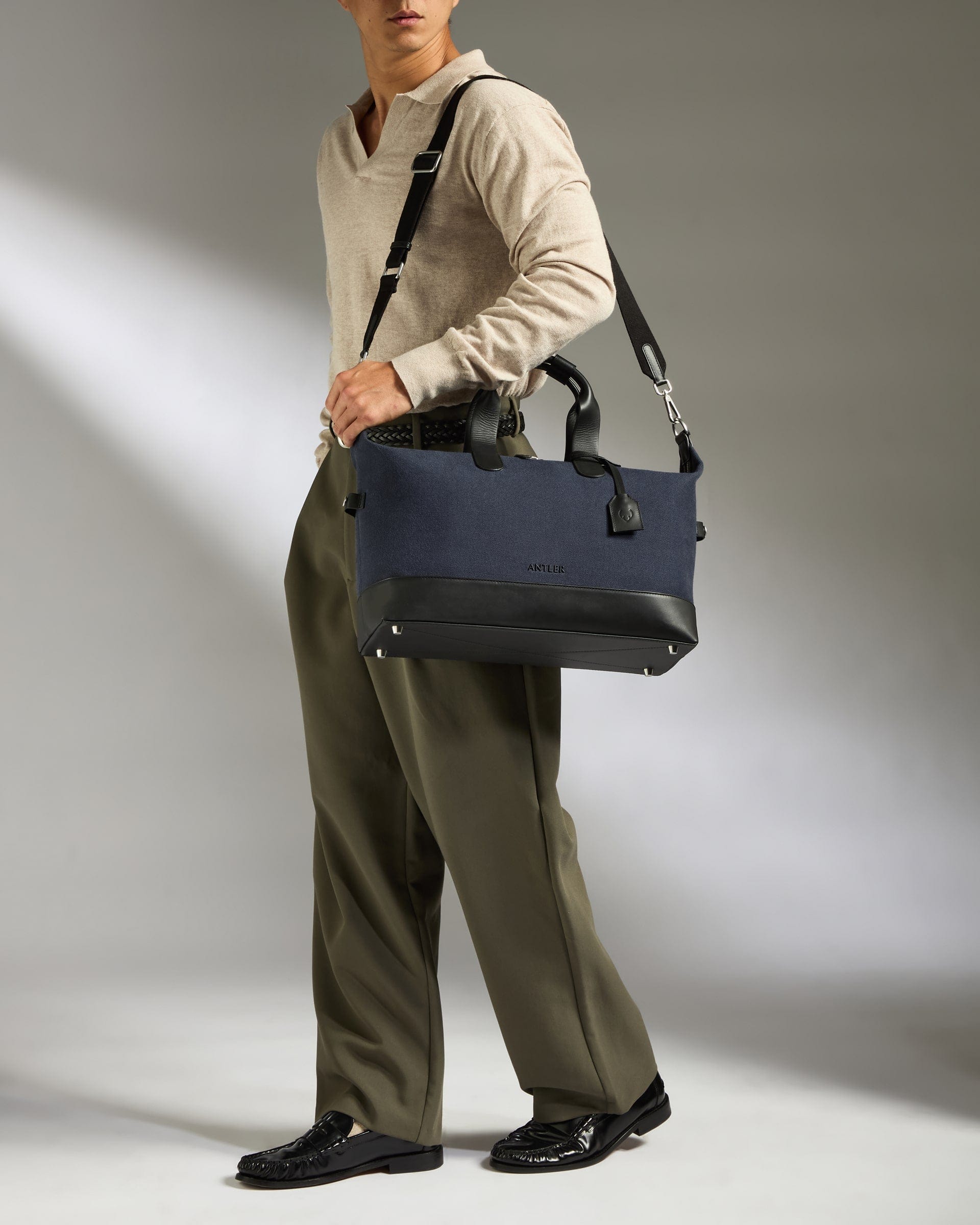 Antler Luggage -  Heritage Overnight Bag in Navy - Overnight Bag Heritage Overnight Bag in Navy | Weekend Bags & Overnight Travel Bags
