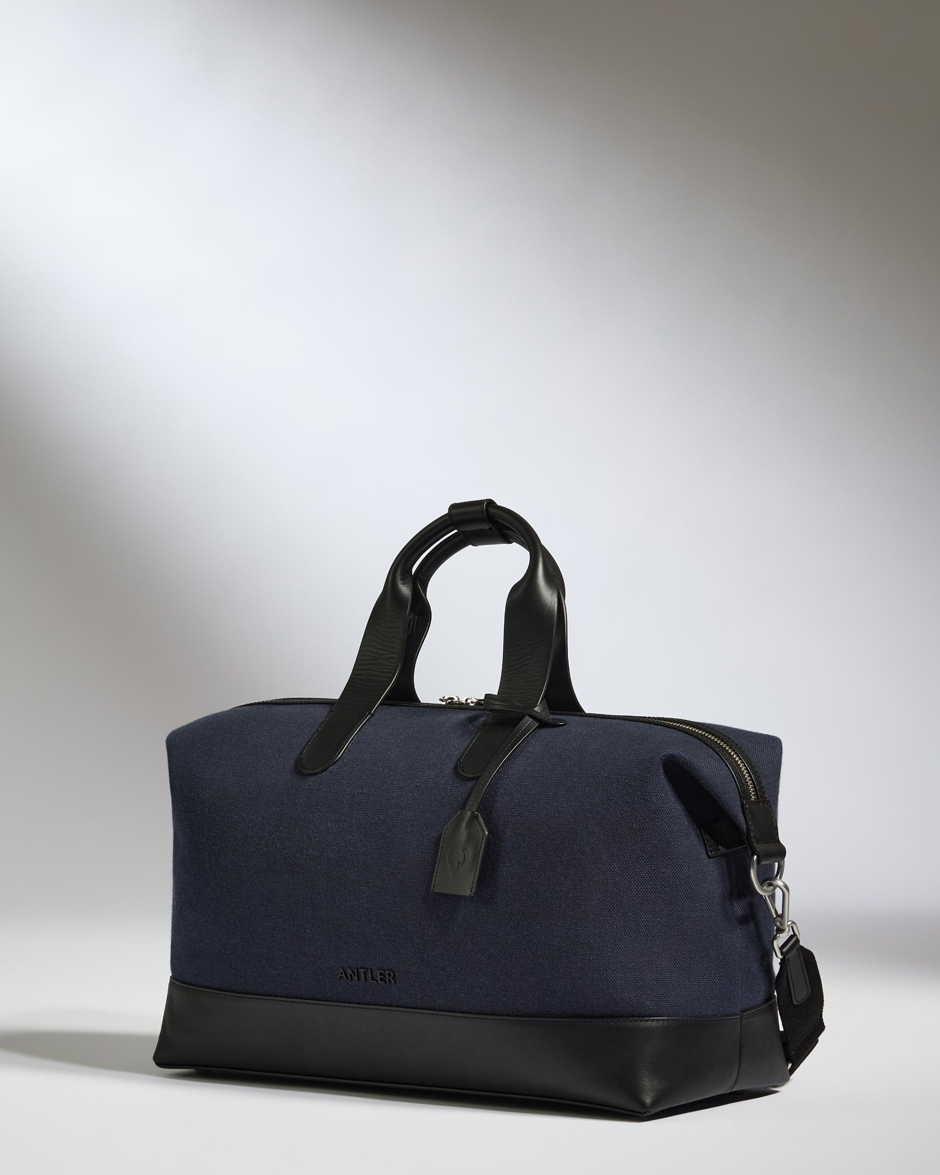 Antler Luggage -  Heritage Overnight Bag in Navy - Overnight Bag Heritage Overnight Bag in Navy | Weekend Bags & Overnight Travel Bags