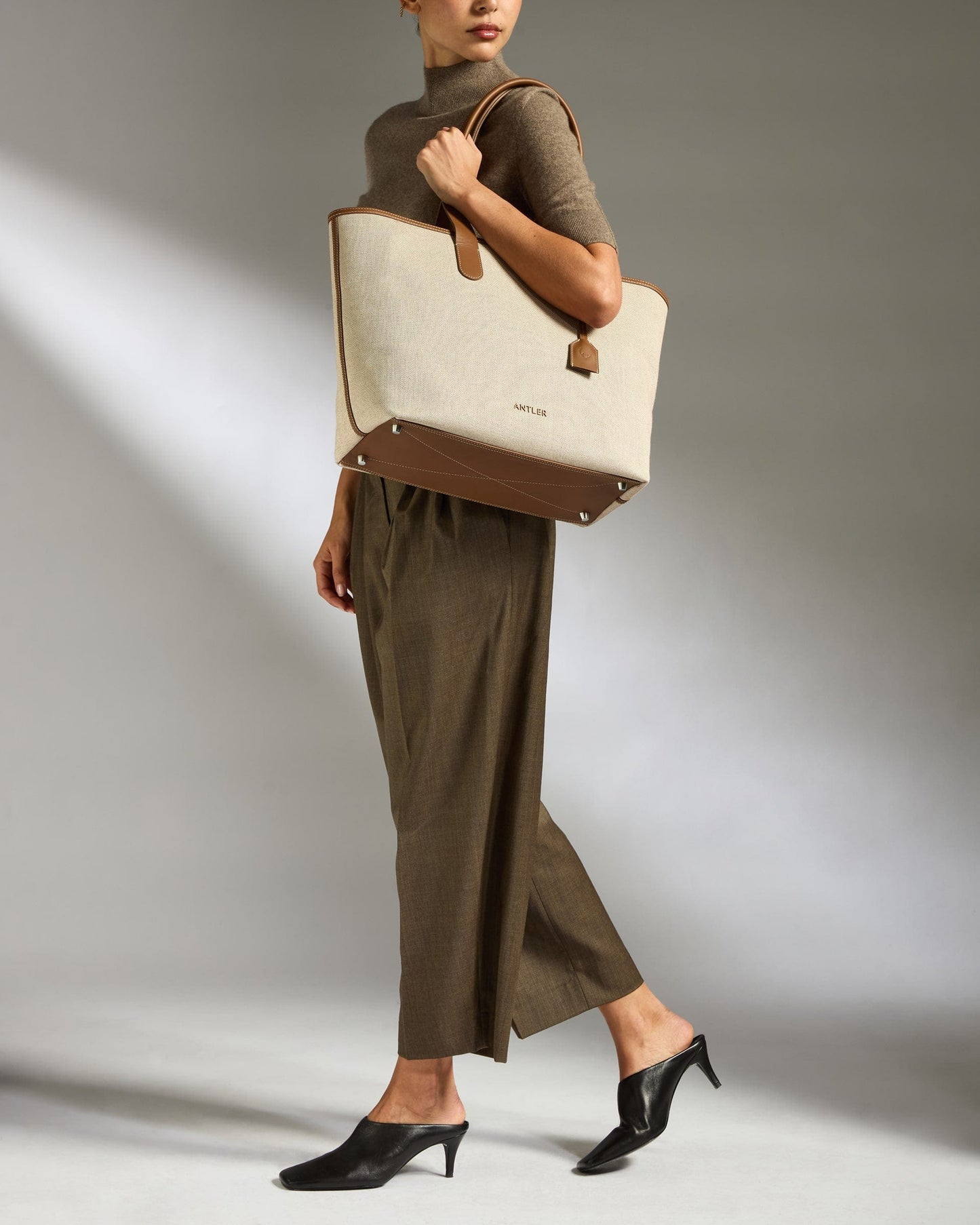 Antler Luggage -  Heritage Tote Bag in Natural - Tote Bag Heritage Tote Bag in Natural Beige | Travel & Work Bags and Accessories