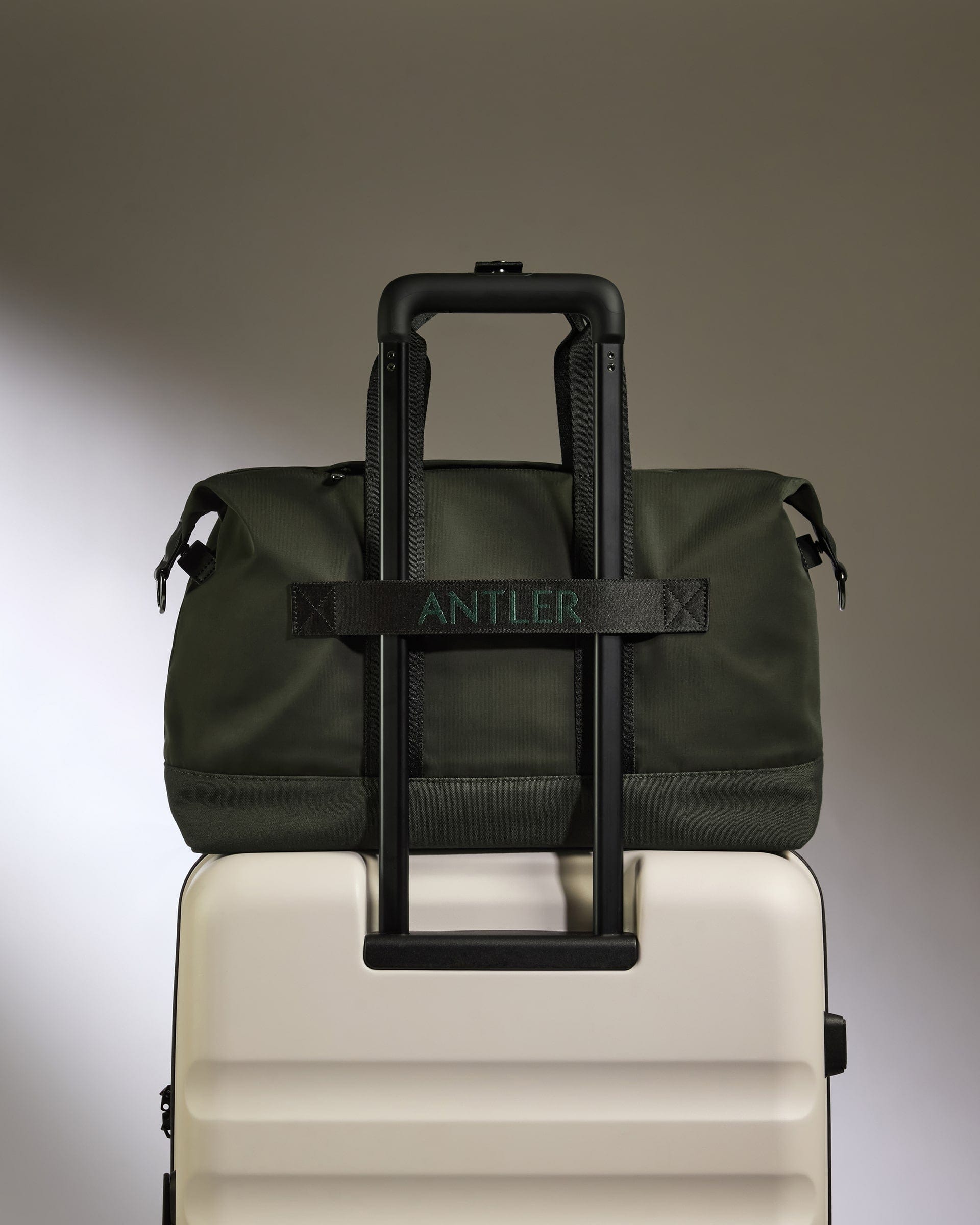 Antler Luggage -  Icon Overnight Bag in Dark Khaki Green - Overnight Bag Icon Overnight Bag in Khaki Green | Weekend Bags & Overnight Travel Bags