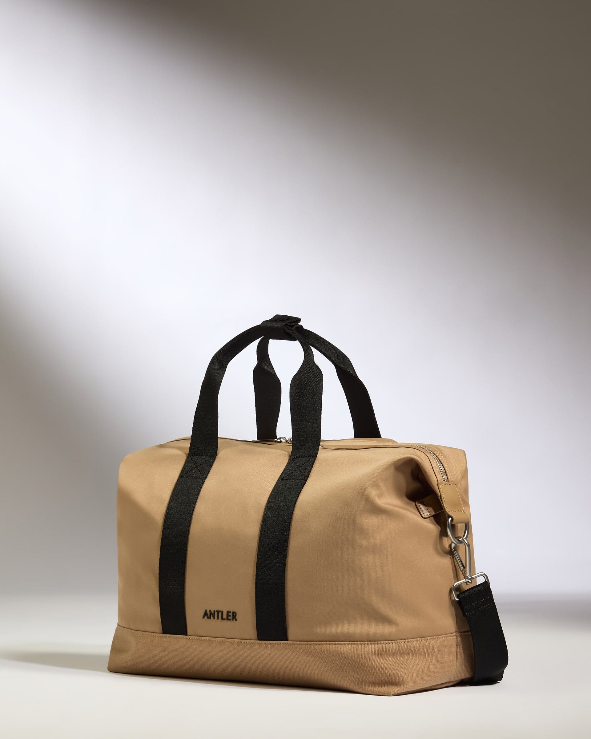 Antler Luggage -  Icon Overnight Bag in Sand - Overnight Bag Icon Overnight Bag in Beige | Weekend Bags & Overnight Travel Bags