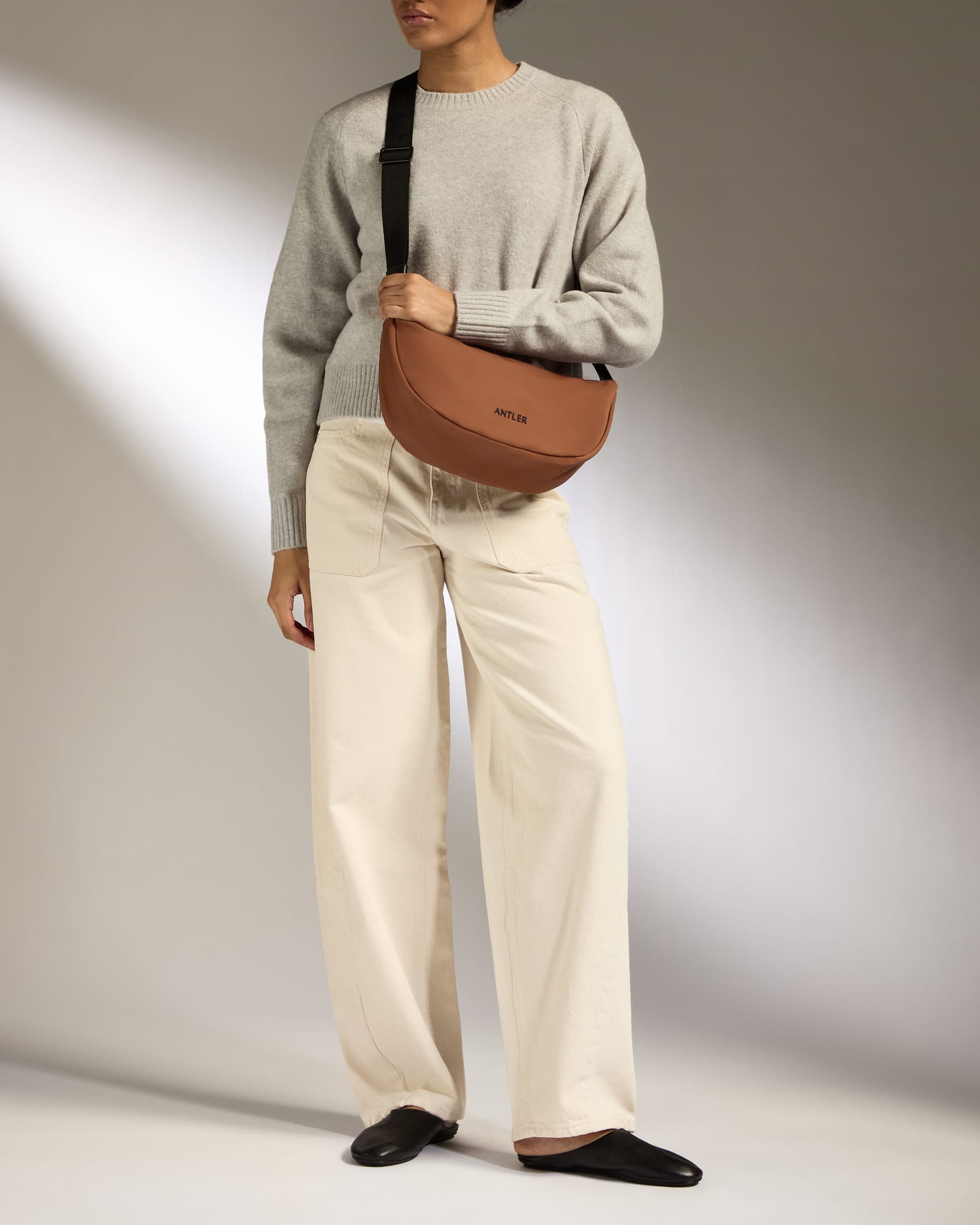 Antler Luggage -  Icon Slingbag in Clay - Cross Body Bag Icon Slingbag in Brown | Crossbody Travel Bag & Accessories