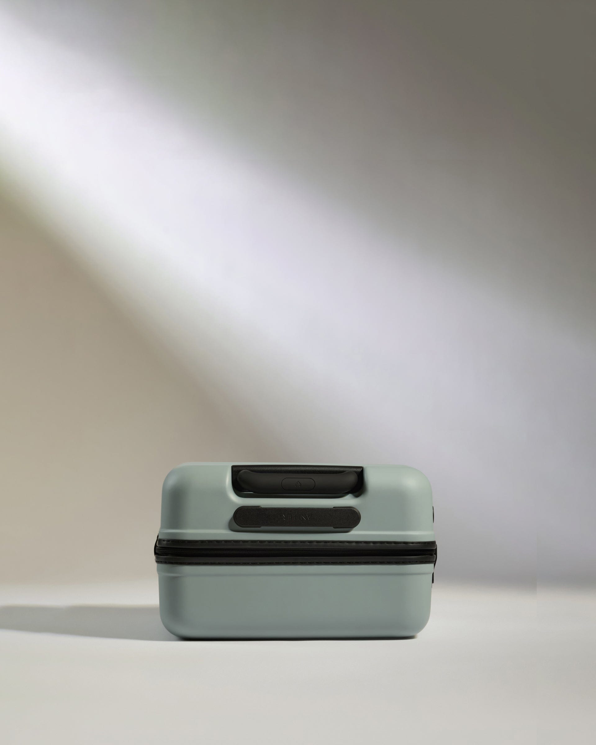 Antler Luggage -  Icon Stripe Biggest Cabin in Mist Blue - Hard Suitcase Icon Stripe Biggest Cabin in Blue | Lightweight & Hard Shell Suitcase