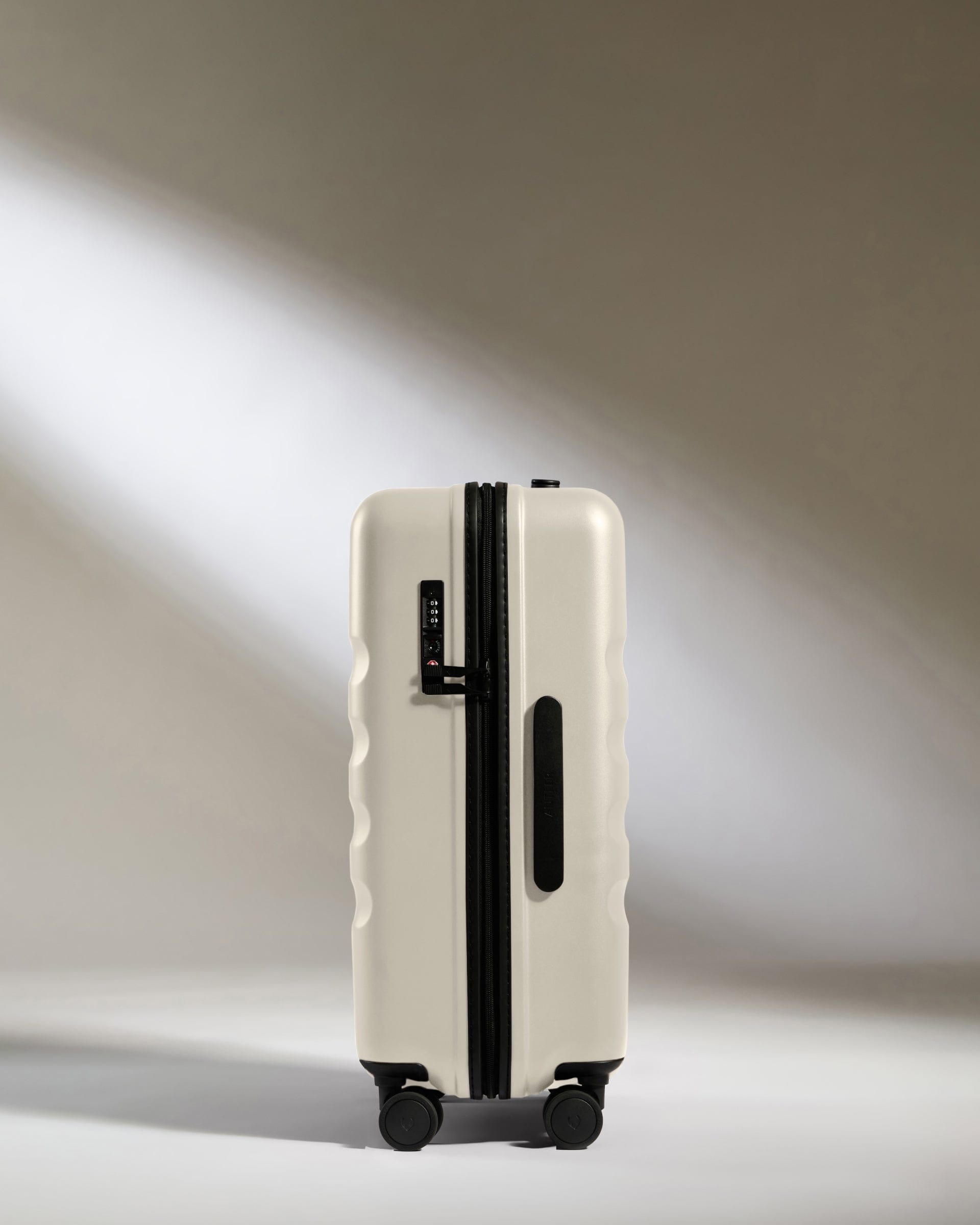 Antler Luggage -  Icon Stripe Biggest Cabin in Taupe - Hard Suitcase Icon Stripe Biggest Cabin in Taupe | Lightweight & Hard Shell Suitcase